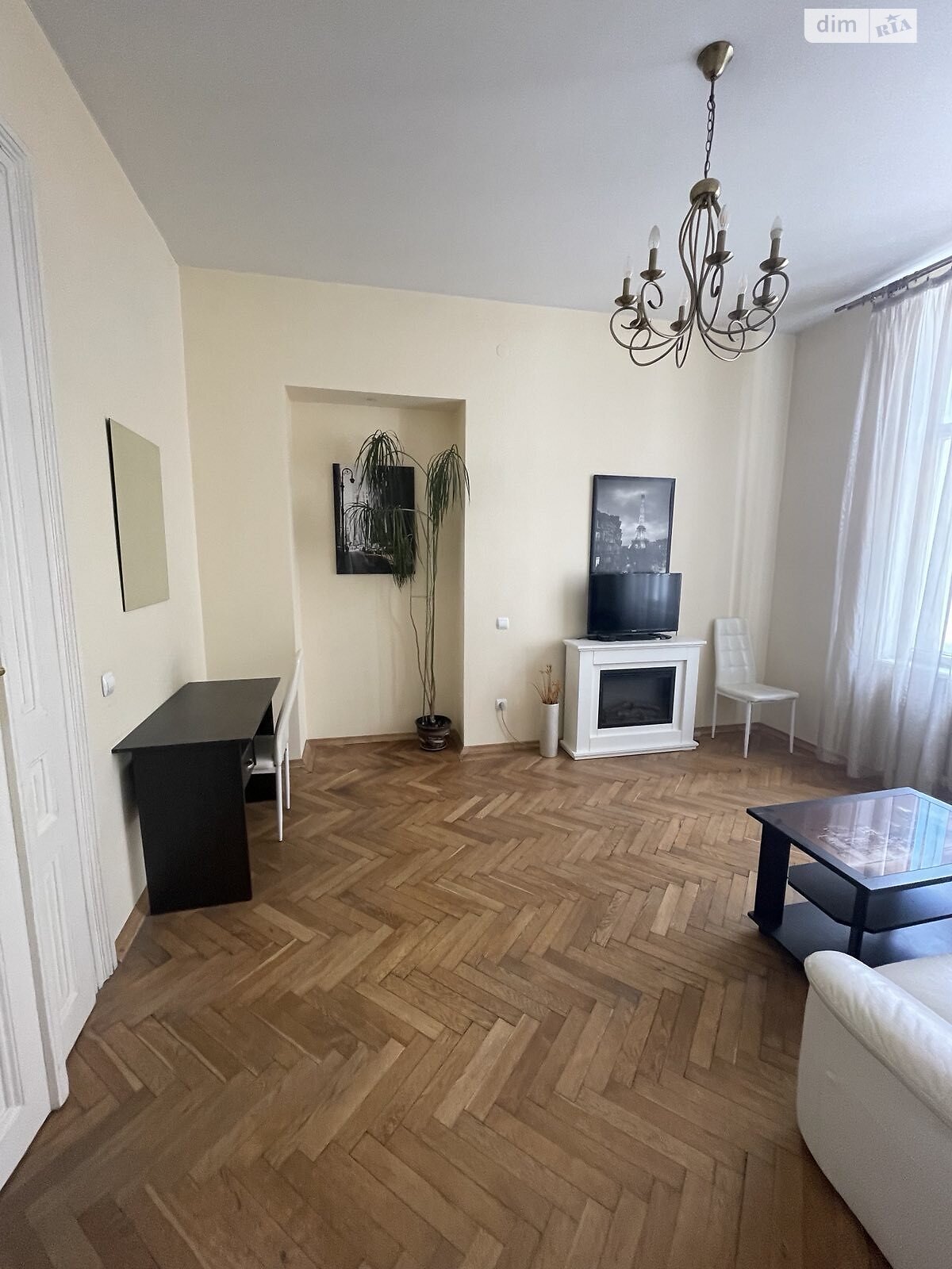 Продаж двокімнатної квартири в Львові, на вул. Франка Івана, район Галицький фото 1 Продаж двокімнатної квартири в Львові, на вул. Франка Івана, район Галицький фото 1