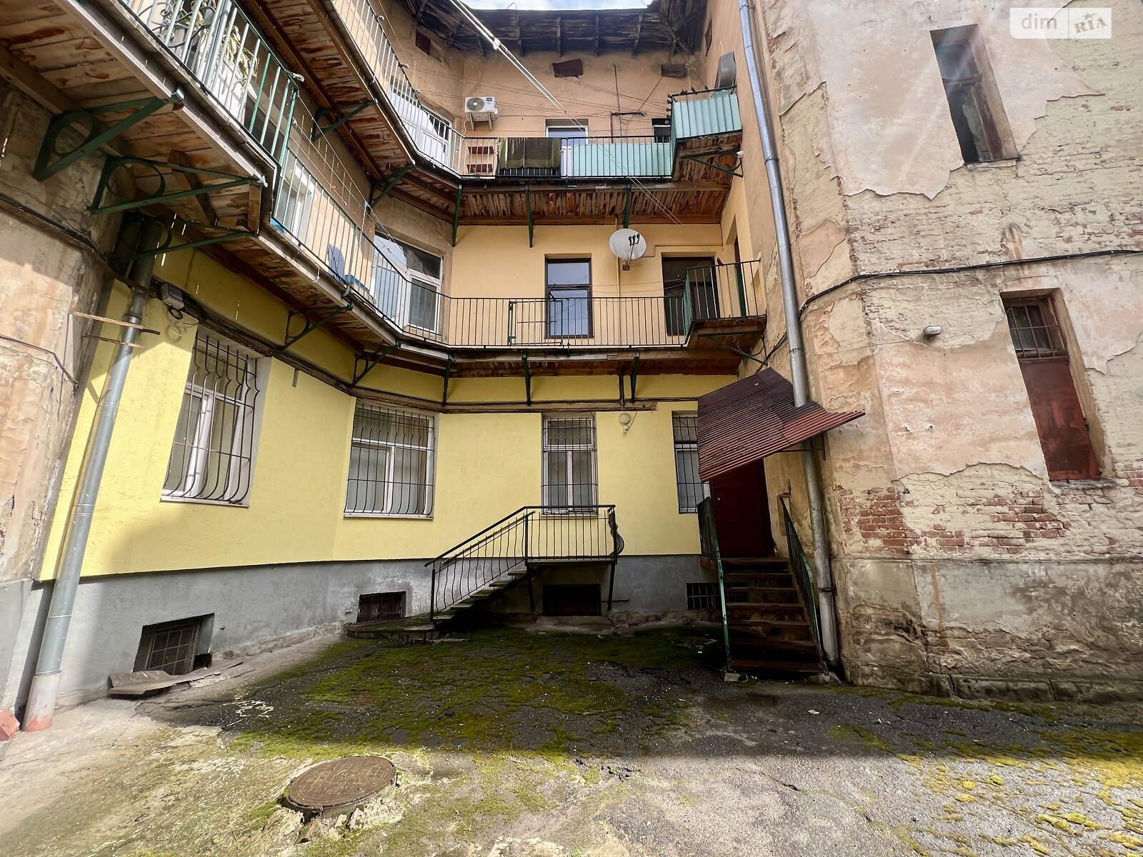 Продажа трехкомнатной квартиры в Львове, на ул. Франко Ивана 65, район Центр фото 1 Продажа трехкомнатной квартиры в Львове, на ул. Франко Ивана 65, район Центр фото 1