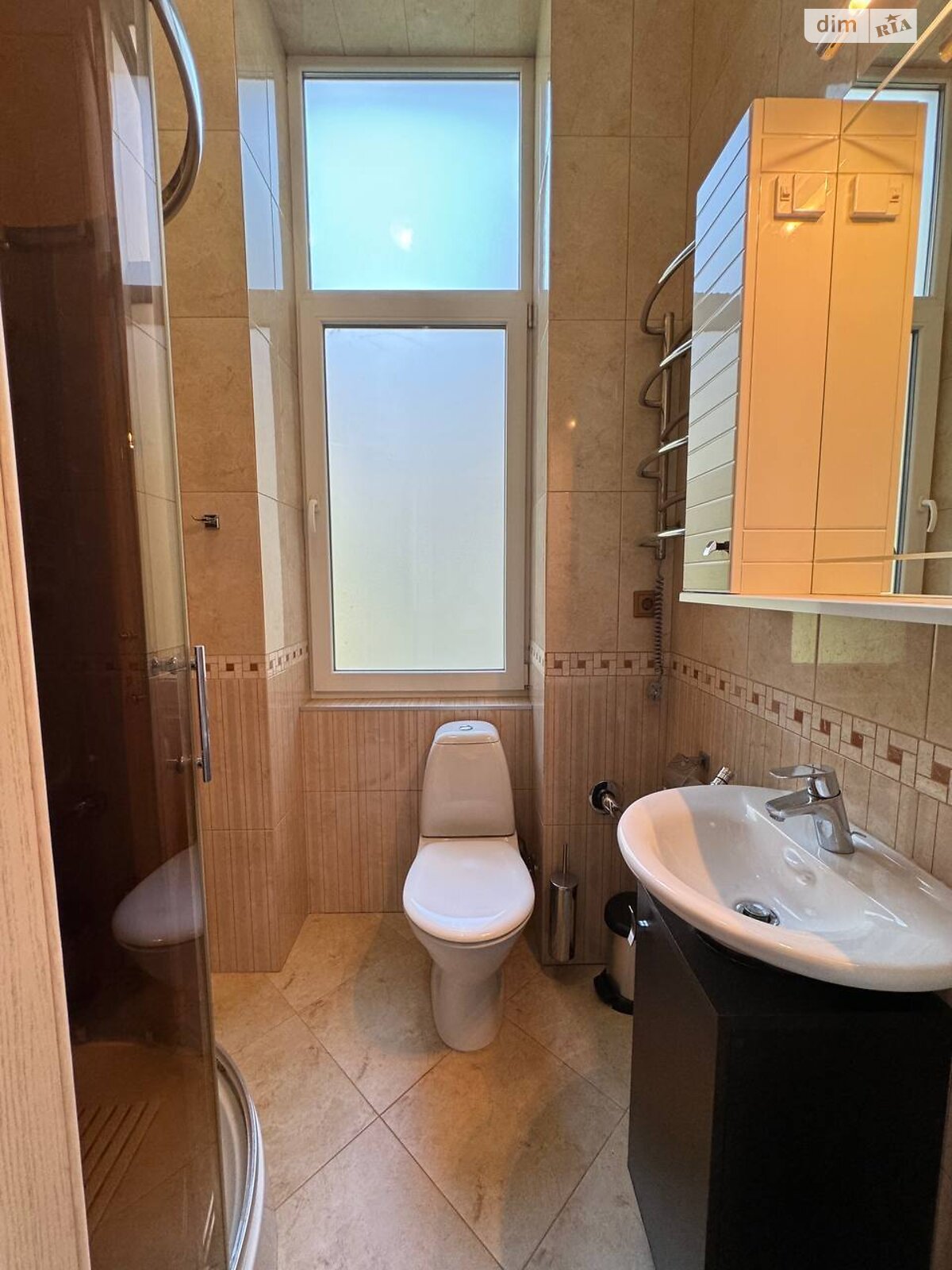 Продаж трикімнатної квартири в Львові, на вул. Франка Івана, район Центр фото 1