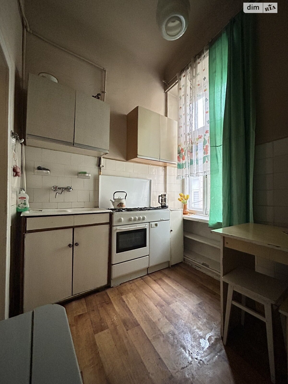 Продажа двухкомнатной квартиры в Львове, на пл. Галицкая 12, район Центр фото 1 Продажа двухкомнатной квартиры в Львове, на пл. Галицкая 12, район Центр фото 1