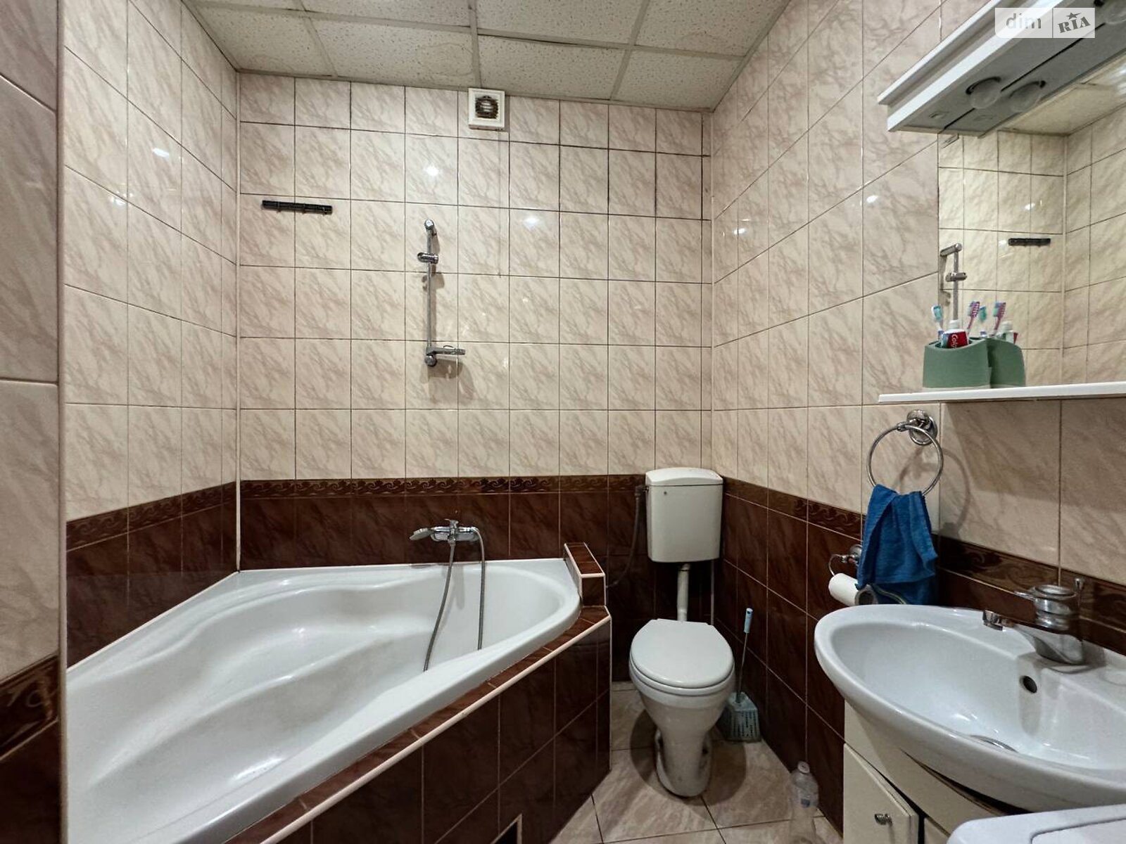 Продажа двухкомнатной квартиры в Львове, на ул. Гнатюка Академика 3, кв. 17, район Центр фото 1 Продажа двухкомнатной квартиры в Львове, на ул. Гнатюка Академика 3, кв. 17, район Центр фото 1