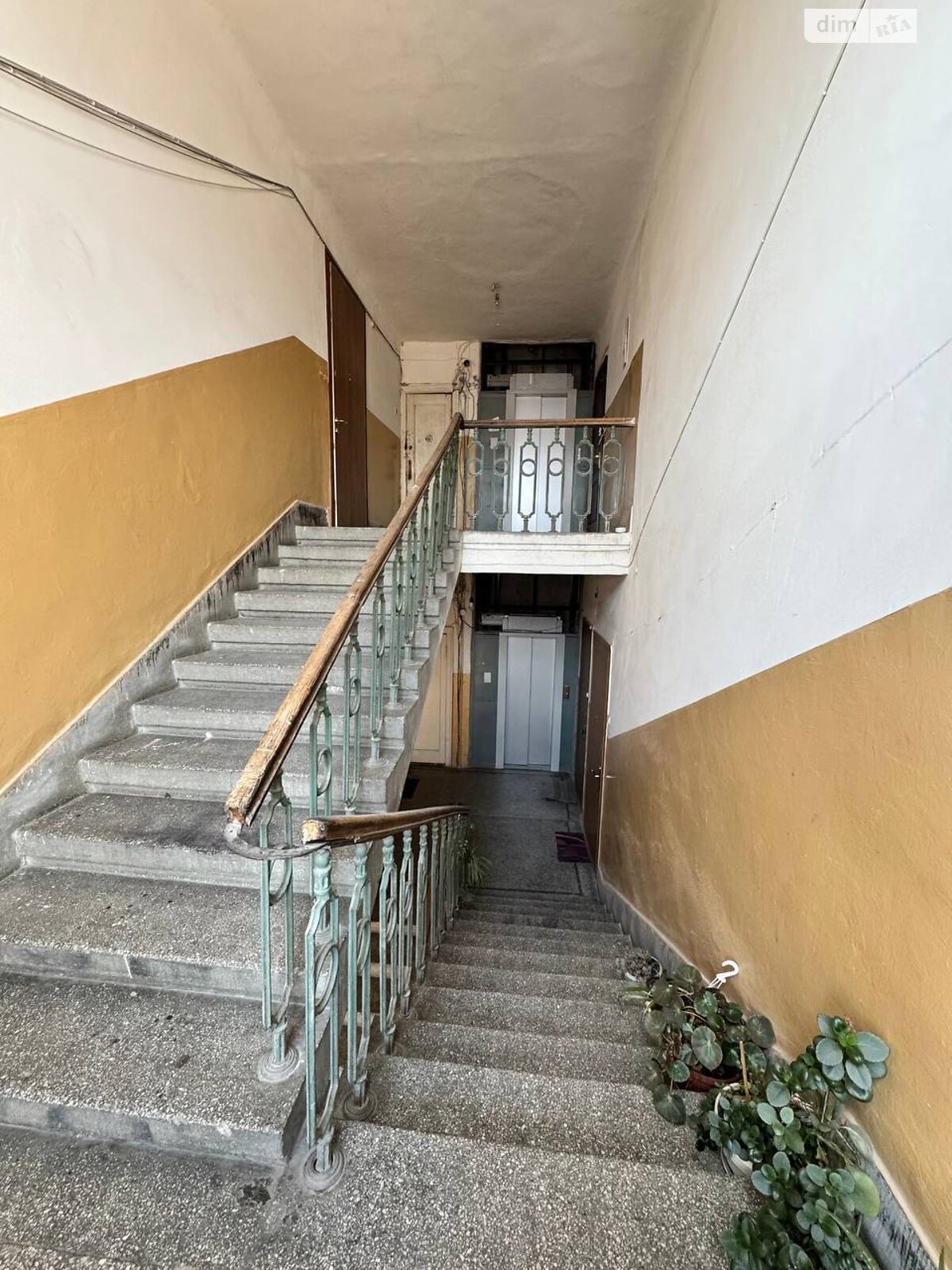 Продажа двухкомнатной квартиры в Львове, на ул. Гнатюка Академика 3, кв. 17, район Центр фото 1 Продажа двухкомнатной квартиры в Львове, на ул. Гнатюка Академика 3, кв. 17, район Центр фото 1