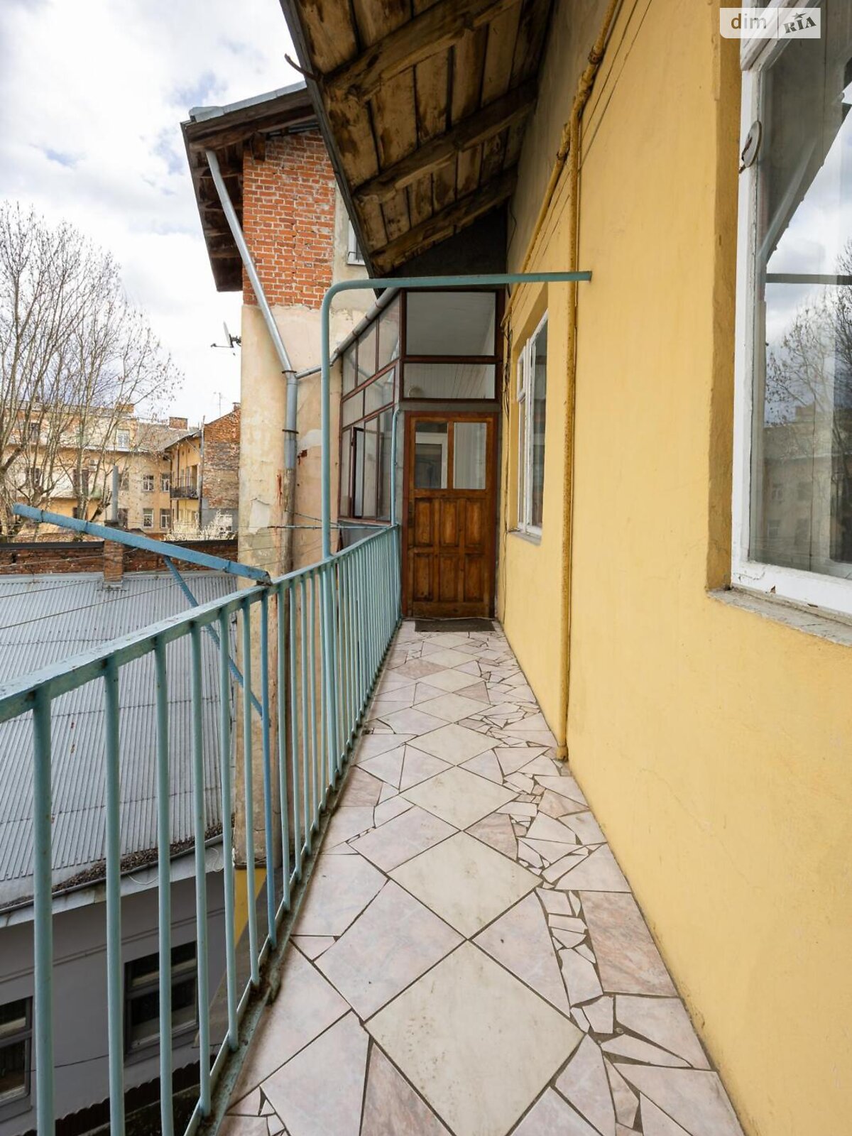 Продажа трехкомнатной квартиры в Львове, на ул. Гнатюка Академика 17, район Центр фото 1