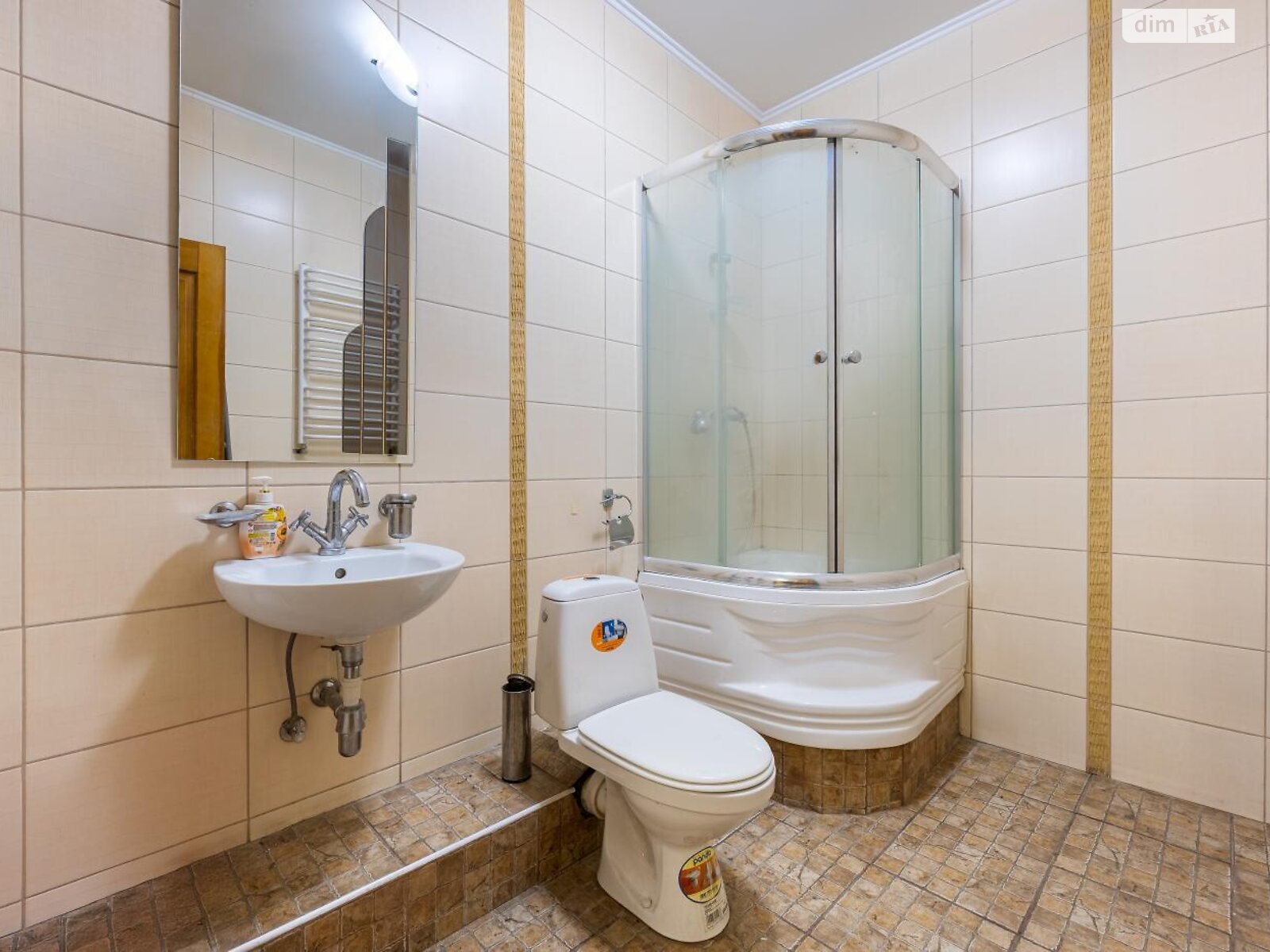 Продажа трехкомнатной квартиры в Львове, на ул. Гнатюка Академика 17, район Центр фото 1