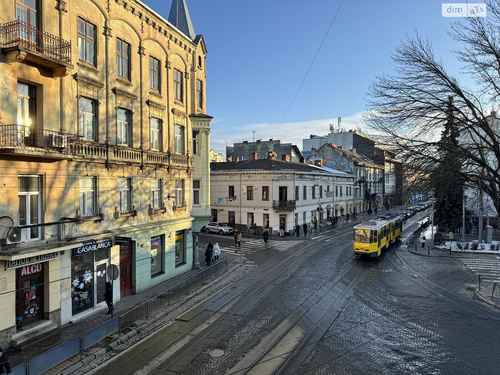 Продажа трехкомнатной квартиры в Львове, на ул. Князя Романа 11, район Центр фото 1 Продажа трехкомнатной квартиры в Львове, на ул. Князя Романа 11, район Центр фото 1