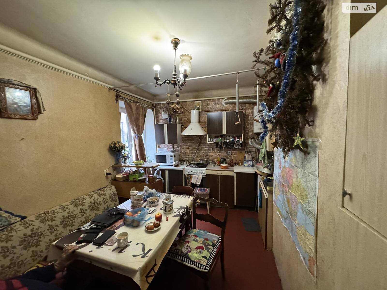 Продажа трехкомнатной квартиры в Львове, на ул. Князя Романа 16, район Центр фото 1