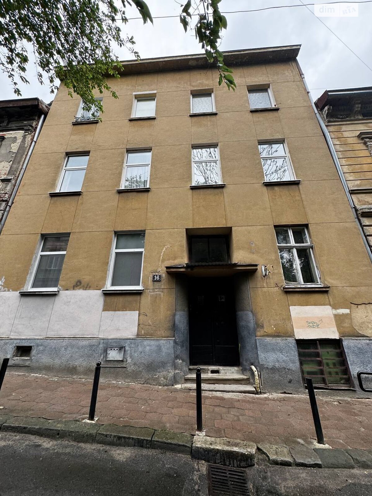 Продажа двухкомнатной квартиры в Львове, на ул. Кобылянской 16, район Центр фото 1 Продажа двухкомнатной квартиры в Львове, на ул. Кобылянской 16, район Центр фото 1