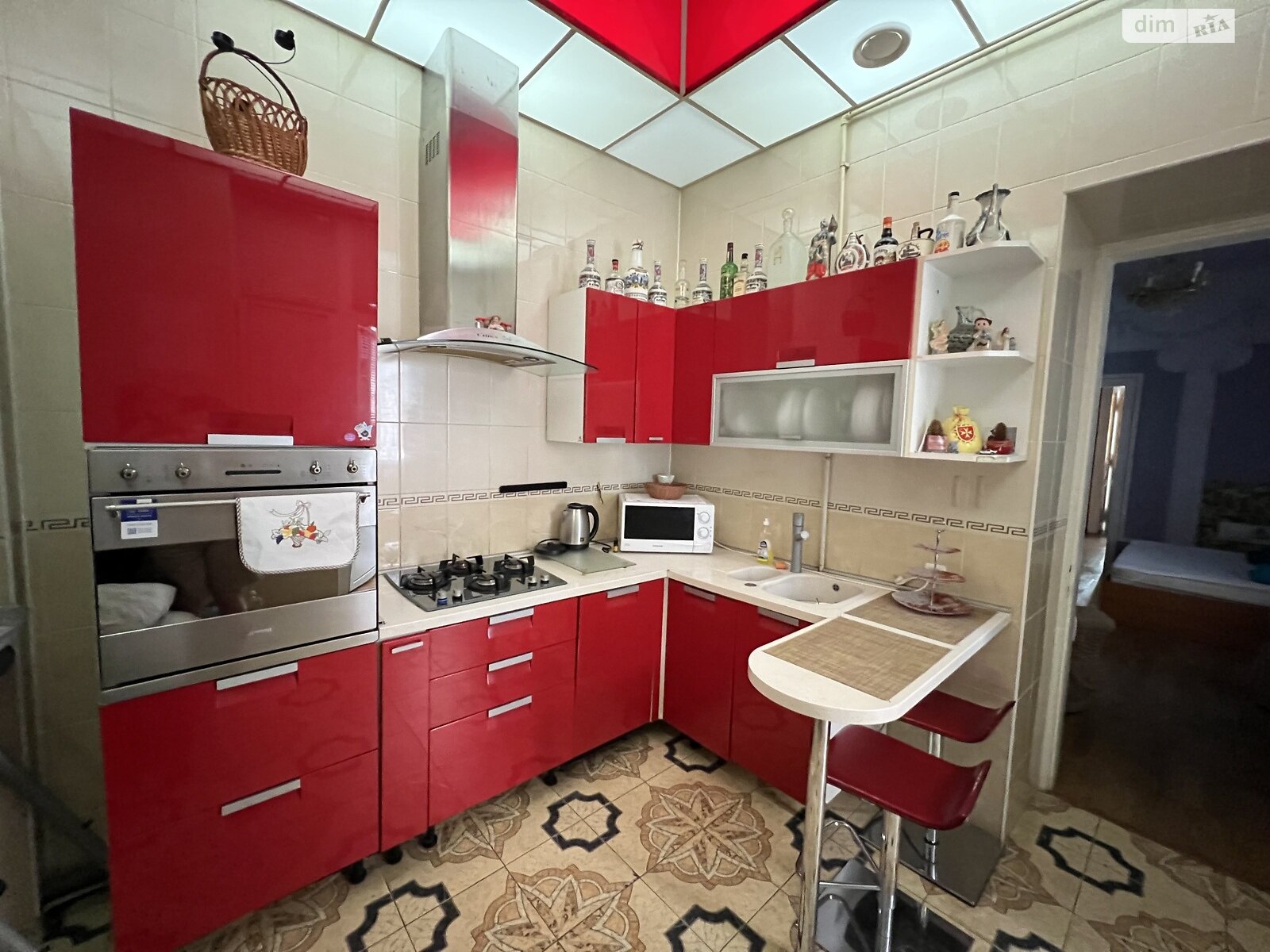 Продажа трехкомнатной квартиры в Львове, на ул. Коцюбинского, район Центр фото 1 Продажа трехкомнатной квартиры в Львове, на ул. Коцюбинского, район Центр фото 1