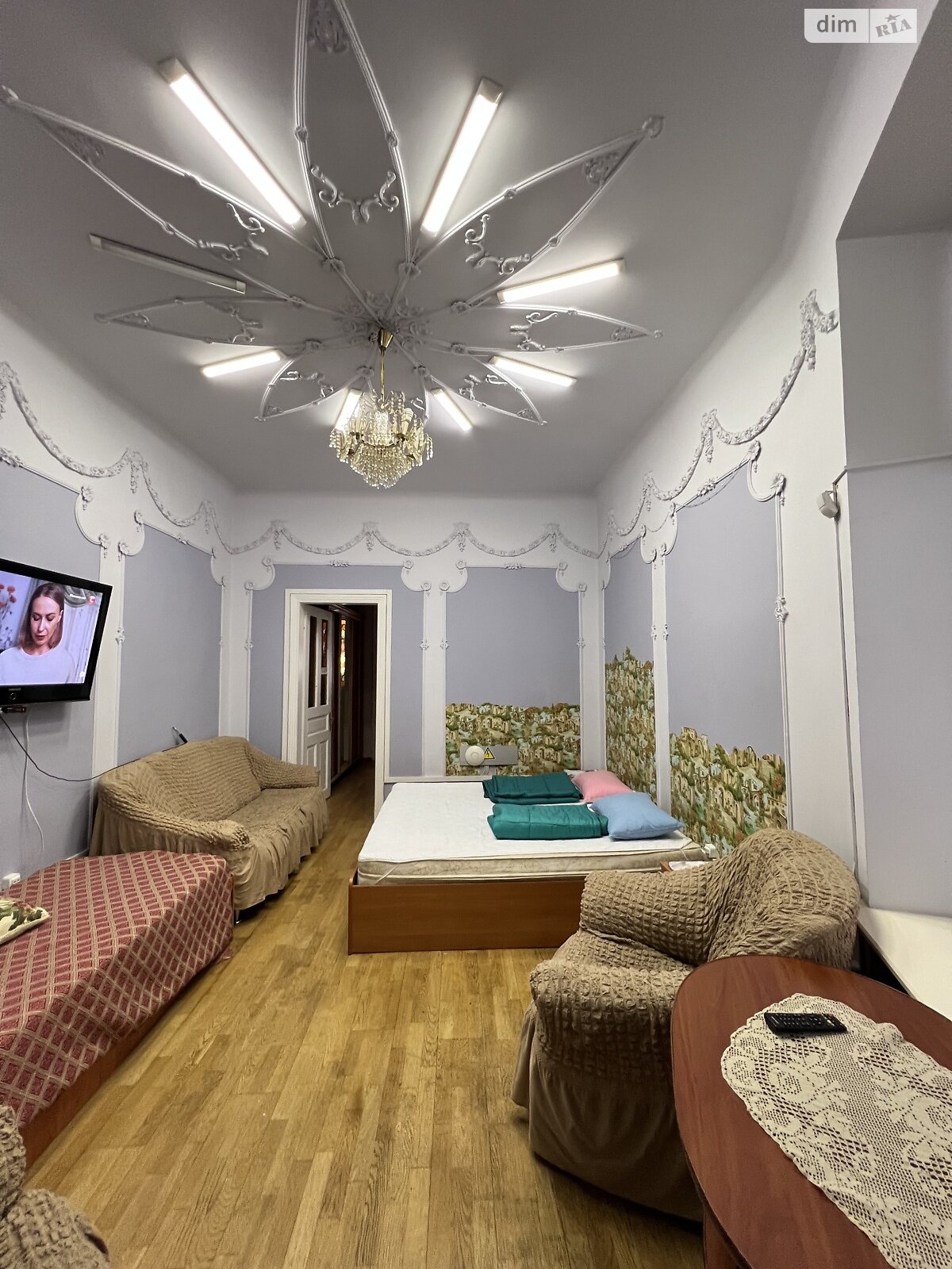 Продажа трехкомнатной квартиры в Львове, на ул. Коцюбинского, район Центр фото 1 Продажа трехкомнатной квартиры в Львове, на ул. Коцюбинского, район Центр фото 1