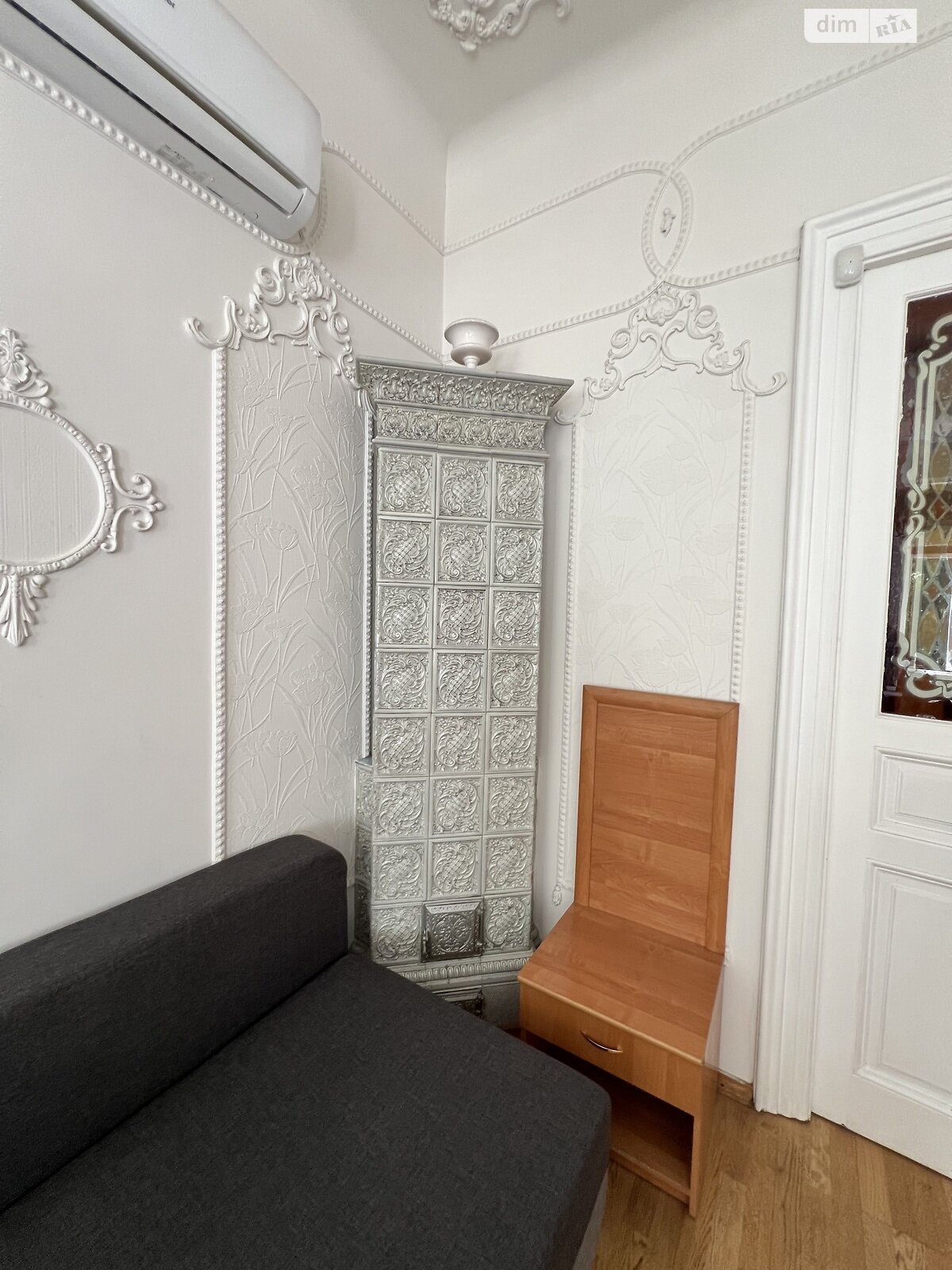 Продажа трехкомнатной квартиры в Львове, на ул. Коцюбинского, район Центр фото 1 Продажа трехкомнатной квартиры в Львове, на ул. Коцюбинского, район Центр фото 1