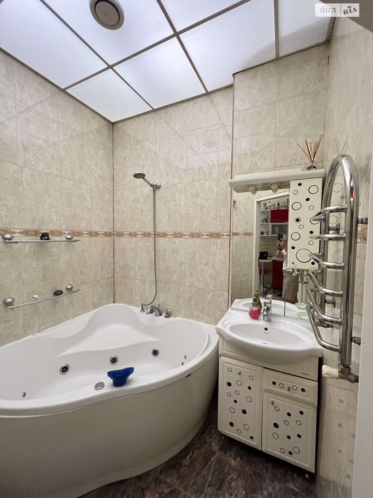Продажа трехкомнатной квартиры в Львове, на ул. Коцюбинского, район Центр фото 1 Продажа трехкомнатной квартиры в Львове, на ул. Коцюбинского, район Центр фото 1