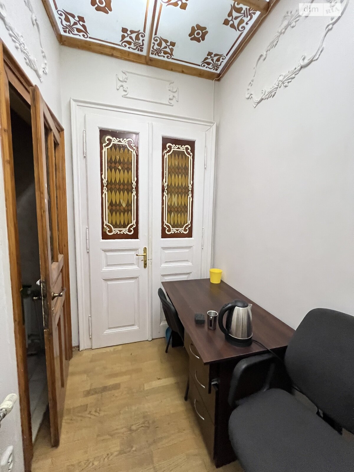 Продажа трехкомнатной квартиры в Львове, на ул. Коцюбинского, район Центр фото 1 Продажа трехкомнатной квартиры в Львове, на ул. Коцюбинского, район Центр фото 1