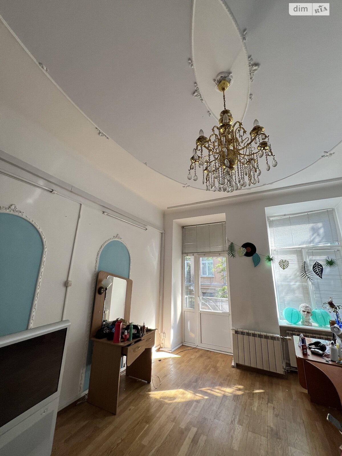Продаж трикімнатної квартири в Львові, на вул. Коцюбинського, район Центр фото 1 Продаж трикімнатної квартири в Львові, на вул. Коцюбинського, район Центр фото 1