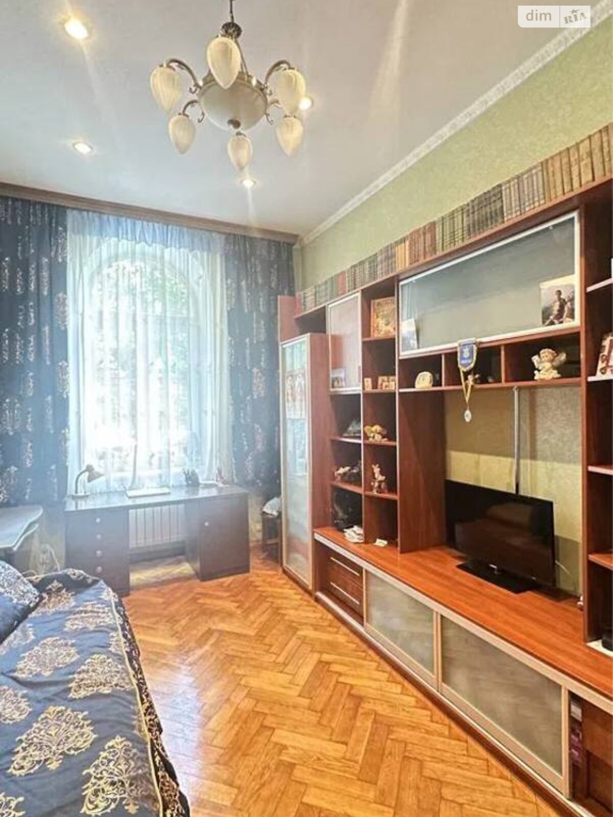 Продажа четырехкомнатной квартиры в Львове, на ул. Крушельницкой Соломии 19, район Центр фото 1