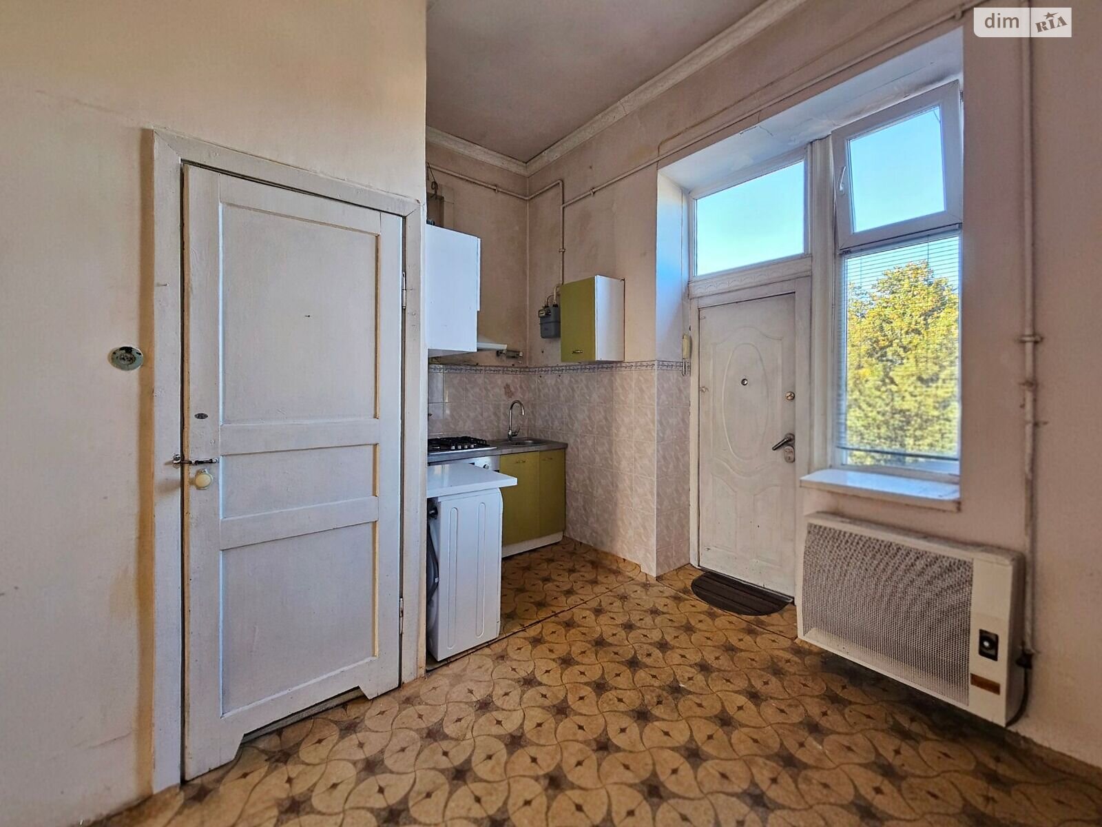 Продажа двухкомнатной квартиры в Львове, на ул. Кулиша Пантелеймона, район Центр фото 1 Продажа двухкомнатной квартиры в Львове, на ул. Кулиша Пантелеймона, район Центр фото 1