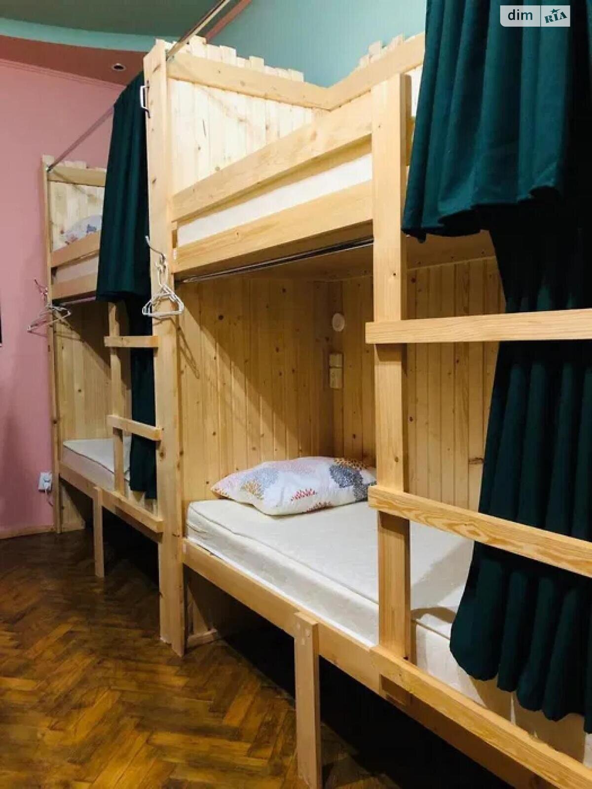 Продажа пятикомнатной квартиры в Львове, на ул. Лазневая 8, район Центр фото 1 Продажа пятикомнатной квартиры в Львове, на ул. Лазневая 8, район Центр фото 1