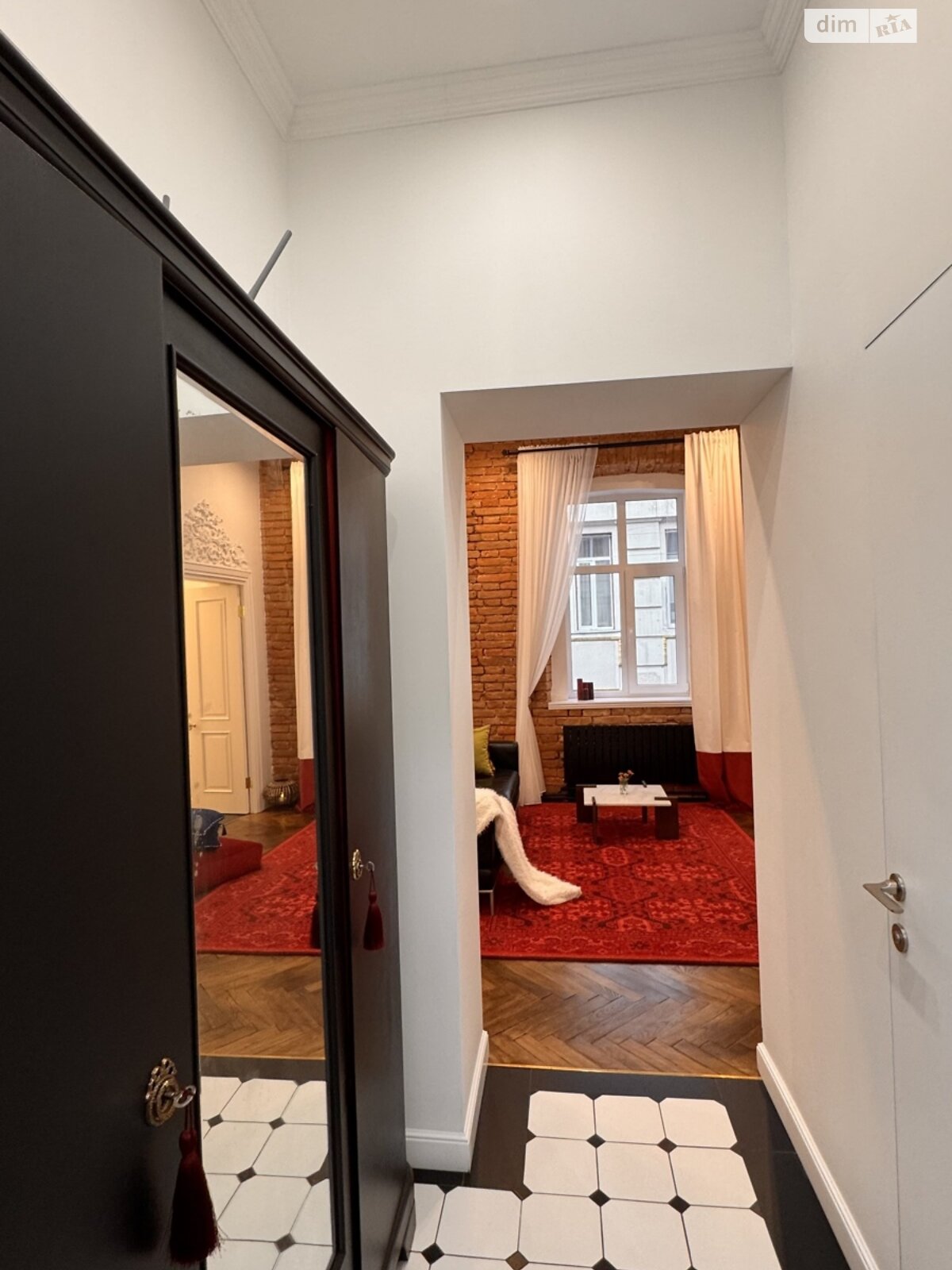 Продажа трехкомнатной квартиры в Львове, на ул. Менцинского 1, кв. 777, район Центр фото 1 Продажа трехкомнатной квартиры в Львове, на ул. Менцинского 1, кв. 777, район Центр фото 1