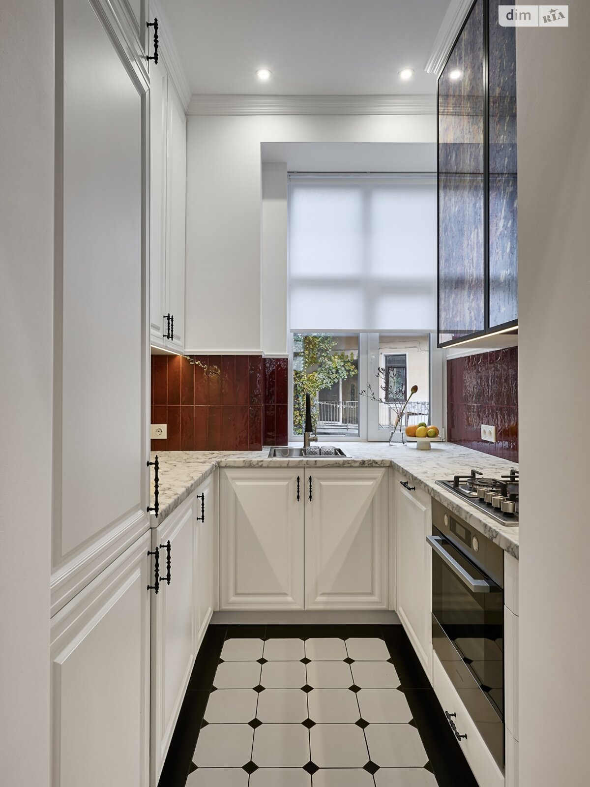 Продаж трикімнатної квартири в Львові, на вул. Менцинського 1, кв. 777, район Центр фото 1 Продаж трикімнатної квартири в Львові, на вул. Менцинського 1, кв. 777, район Центр фото 1