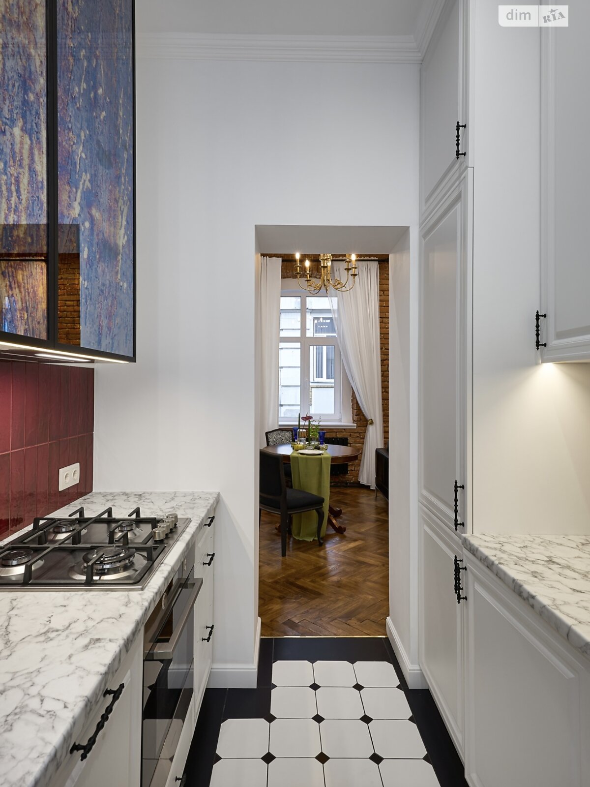 Продаж трикімнатної квартири в Львові, на вул. Менцинського 1, кв. 777, район Центр фото 1 Продаж трикімнатної квартири в Львові, на вул. Менцинського 1, кв. 777, район Центр фото 1