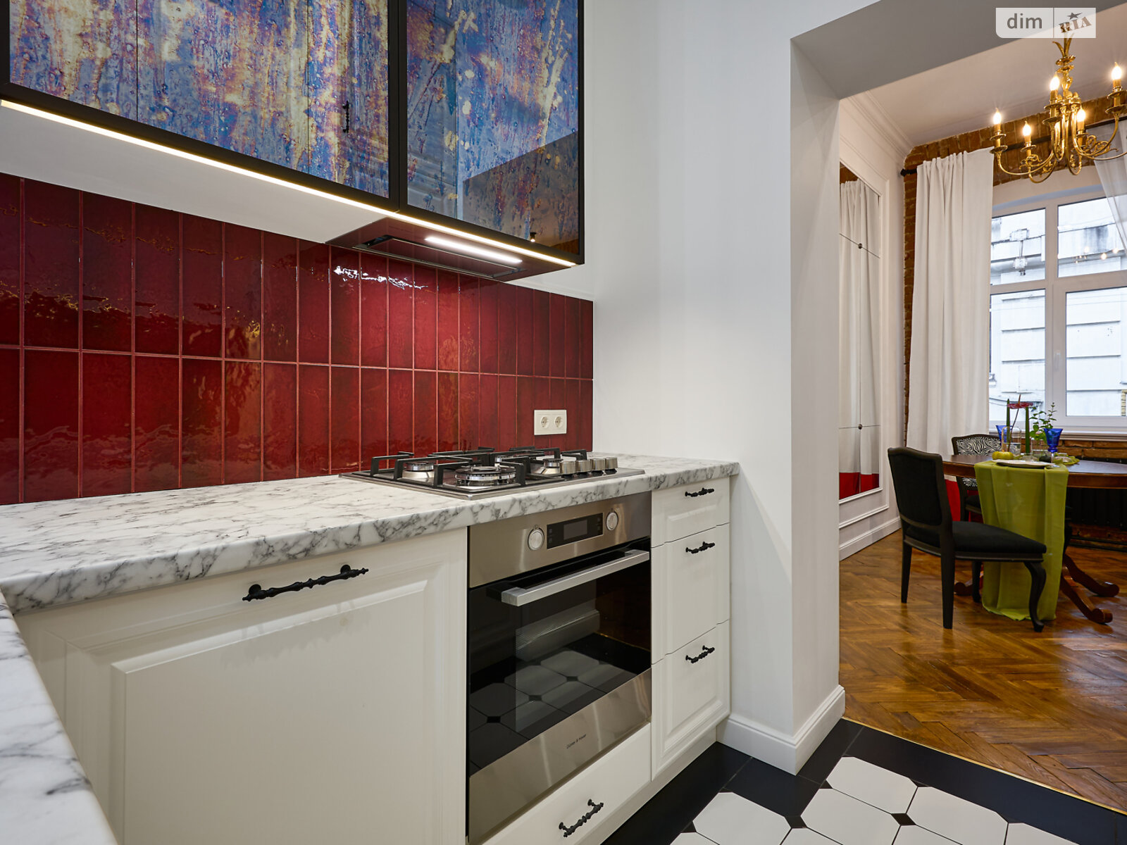 Продаж трикімнатної квартири в Львові, на вул. Менцинського 1, кв. 777, район Центр фото 1 Продаж трикімнатної квартири в Львові, на вул. Менцинського 1, кв. 777, район Центр фото 1