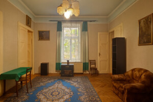 Продажа четырехкомнатной квартиры в Львове, на пл. Генерала Петра Григоренко 4, район Центр фото 2