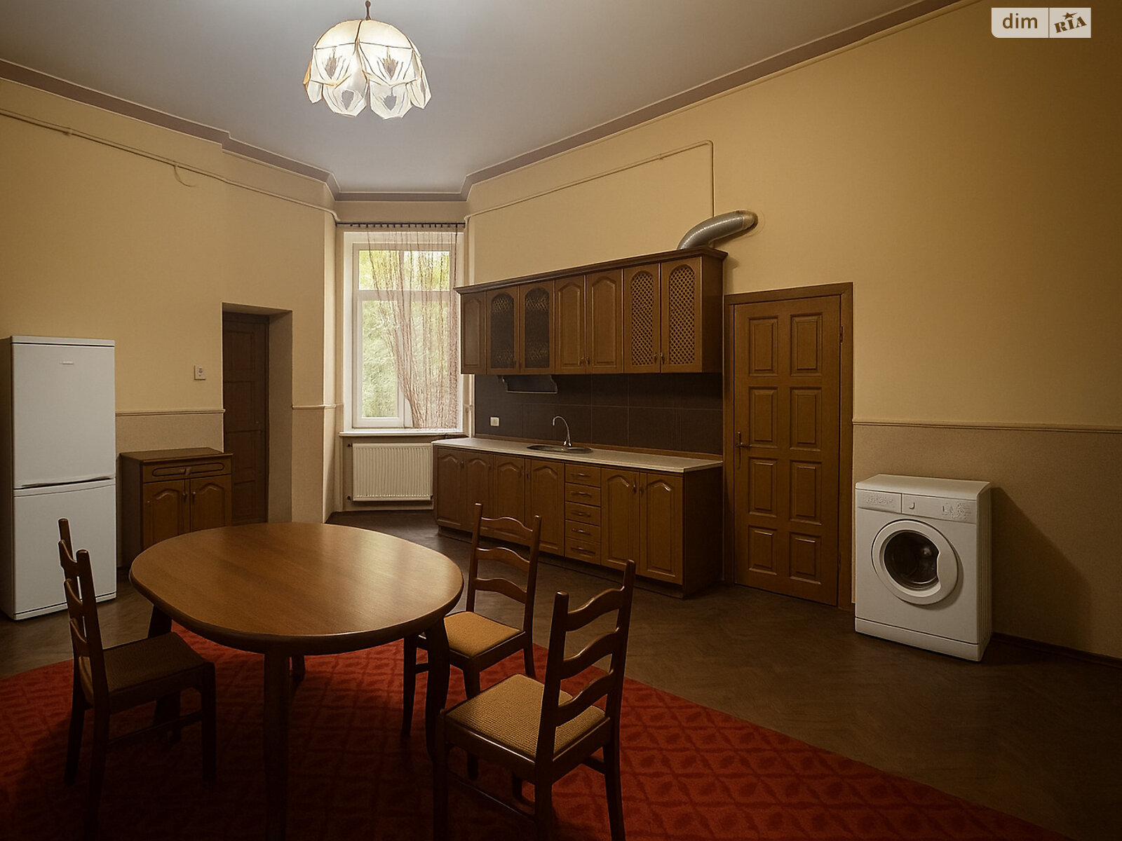 Продажа четырехкомнатной квартиры в Львове, на пл. Генерала Петра Григоренко 4, район Центр фото 1