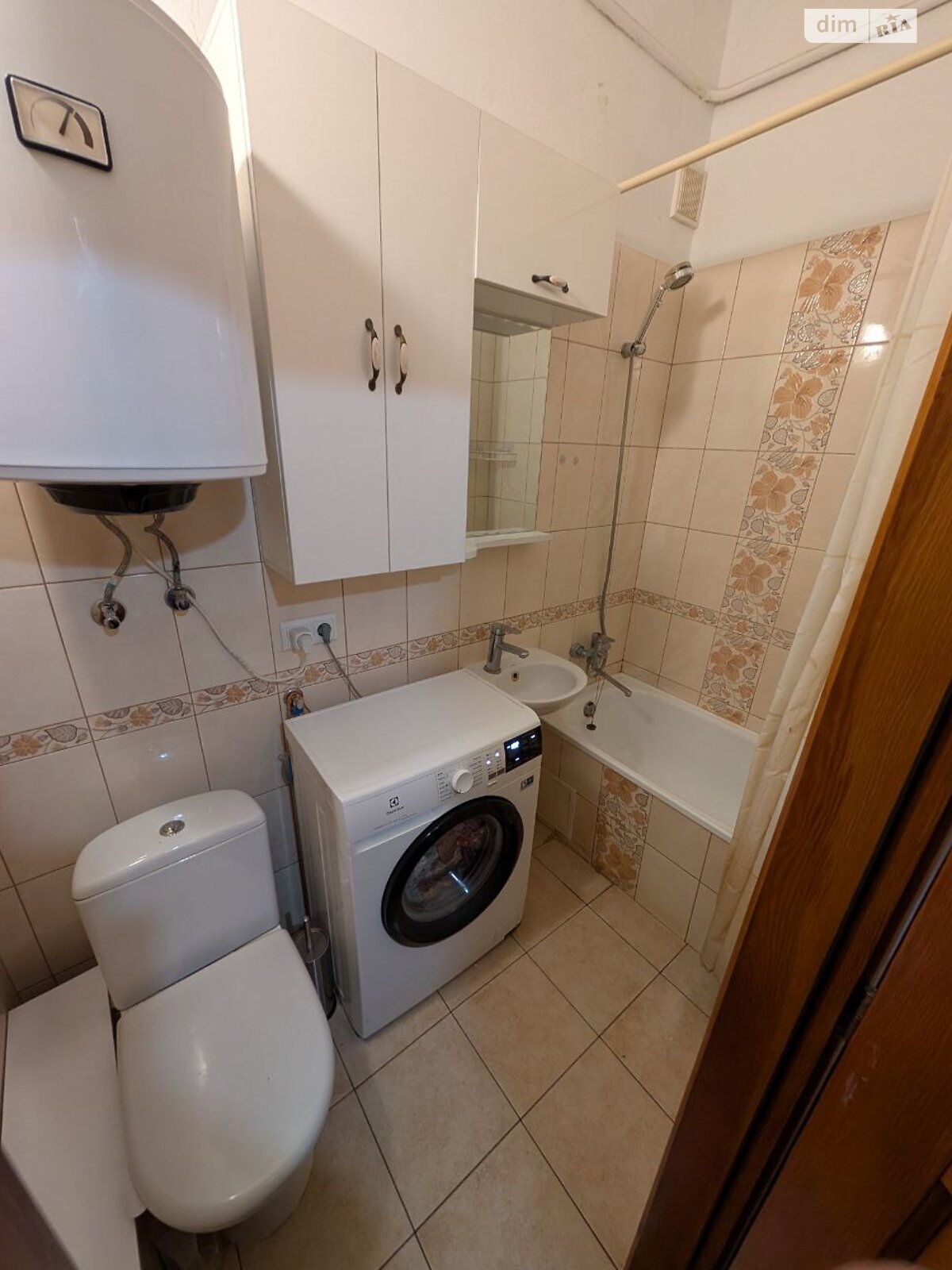 Продаж двокімнатної квартири в Львові, на вул. Мирослава Скорика, район Центр фото 1 Продаж двокімнатної квартири в Львові, на вул. Мирослава Скорика, район Центр фото 1