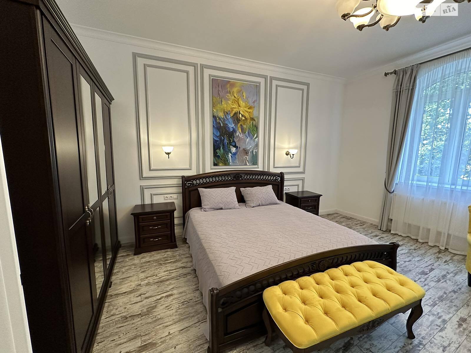 Продаж чотирикімнатної квартири в Львові, на вул. Мосяжна, район Центр фото 1 Продаж чотирикімнатної квартири в Львові, на вул. Мосяжна, район Центр фото 1