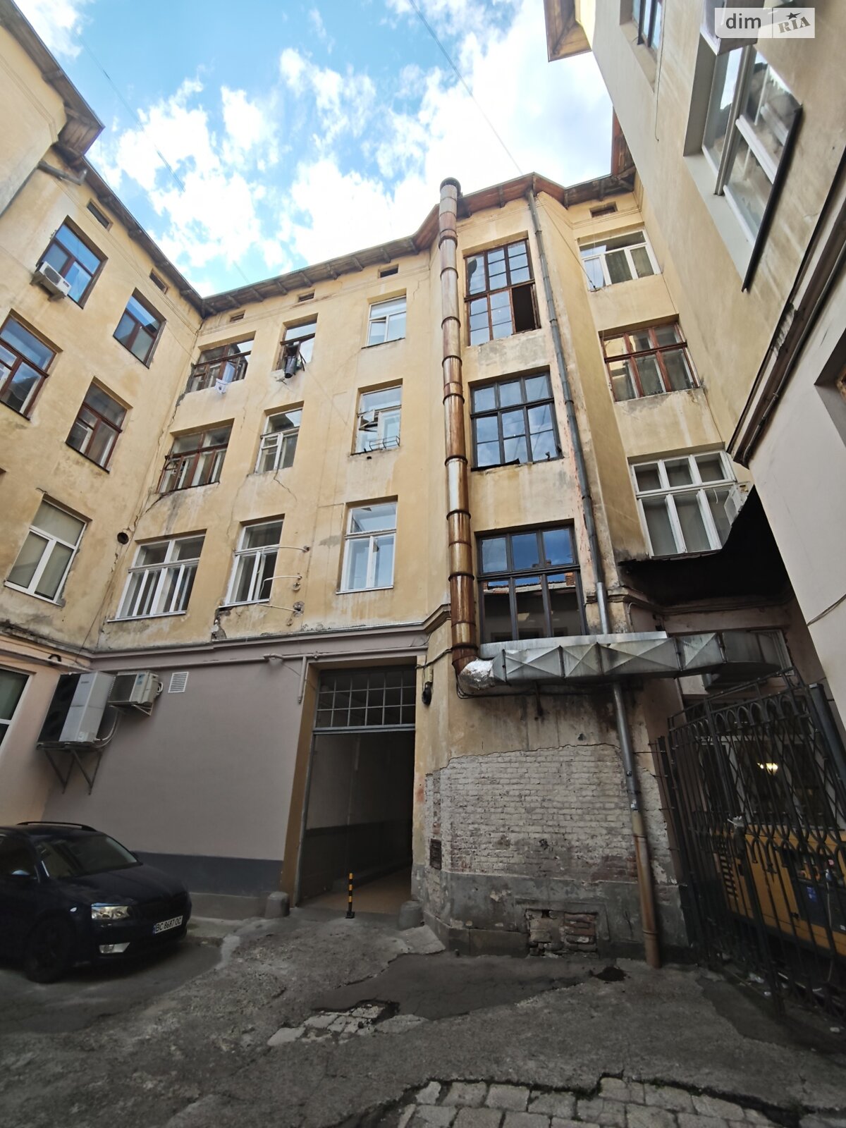 Продаж двокімнатної квартири в Львові, на вул. Миколи Коперника 11, район Центр фото 1 Продаж двокімнатної квартири в Львові, на вул. Миколи Коперника 11, район Центр фото 1