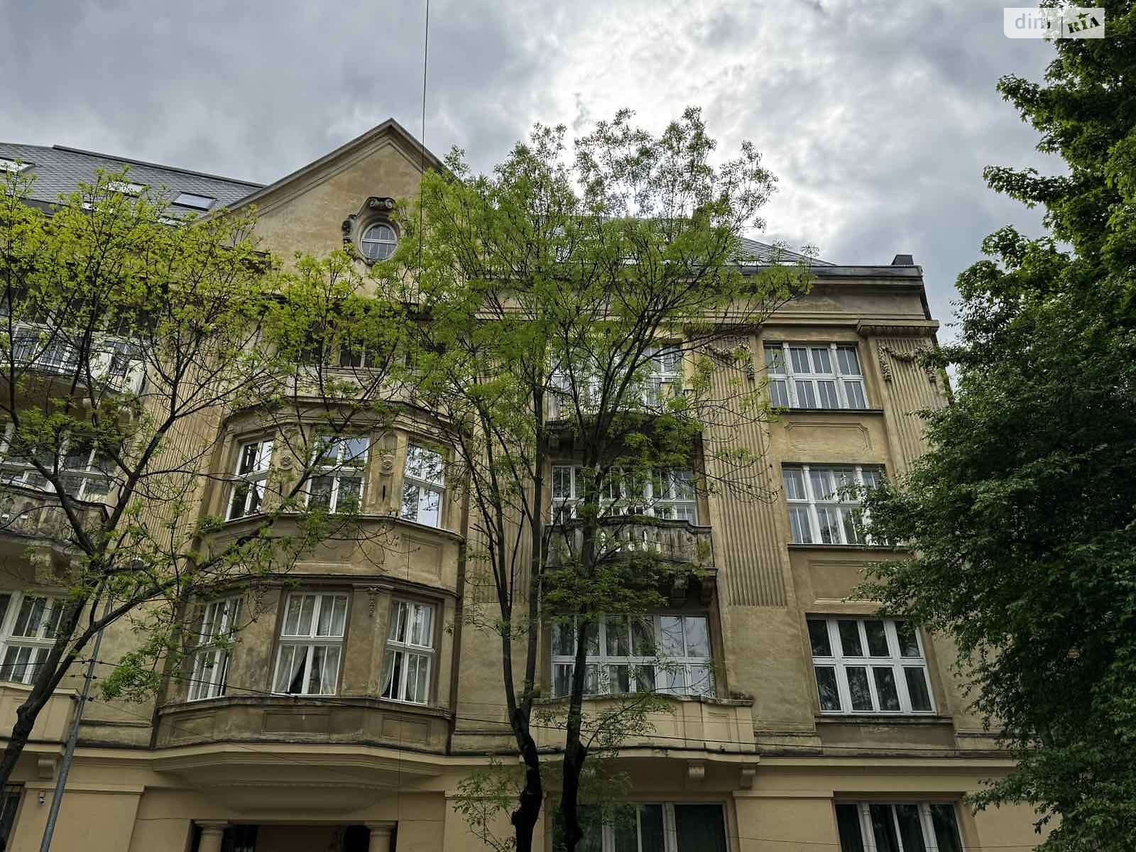 Продаж п`ятикімнатної квартири в Львові, на вул. Новаківського Олекси 8, район Центр фото 1 Продаж п`ятикімнатної квартири в Львові, на вул. Новаківського Олекси 8, район Центр фото 1