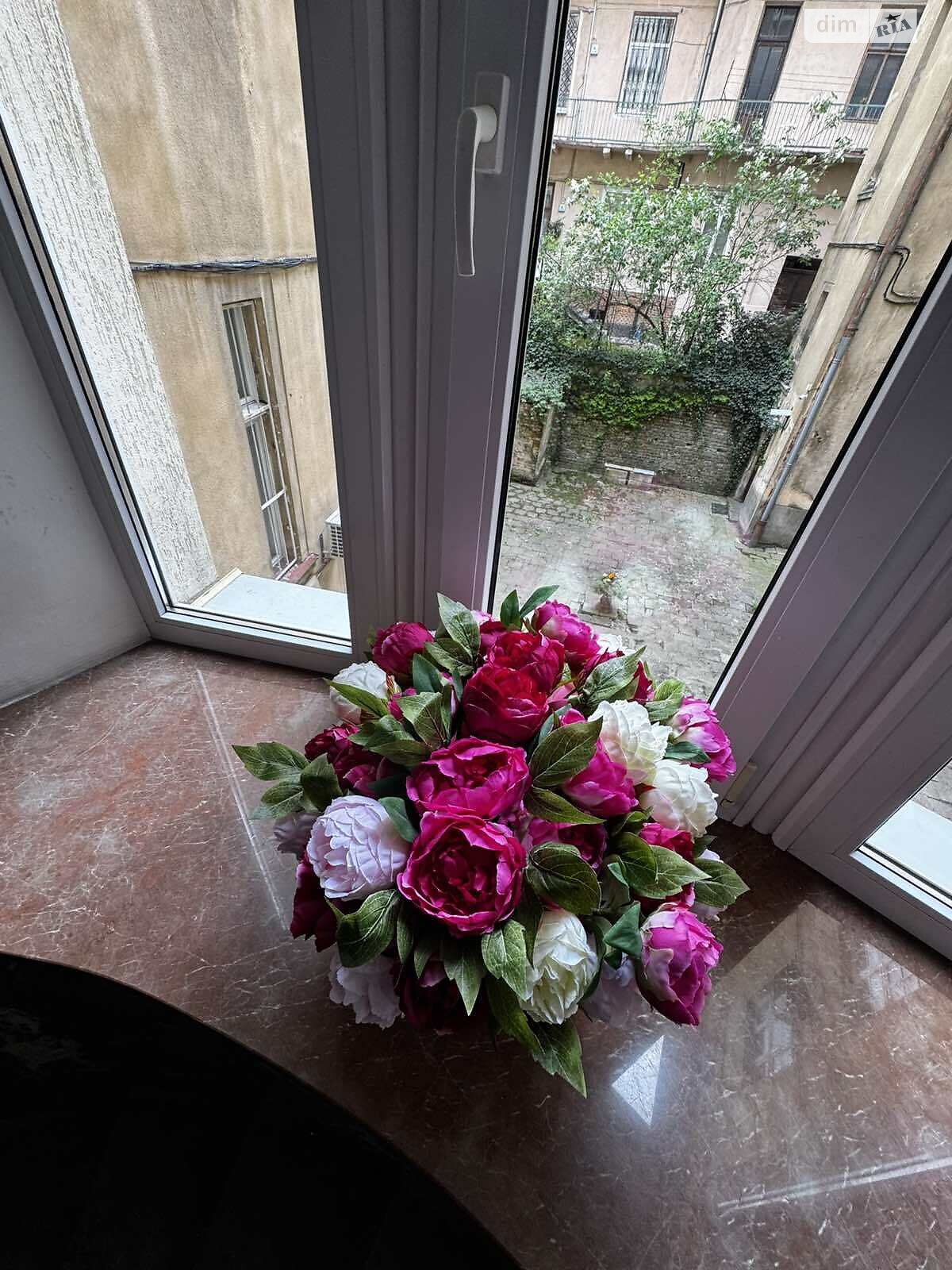 Продаж п`ятикімнатної квартири в Львові, на вул. Новаківського Олекси 8, район Центр фото 1 Продаж п`ятикімнатної квартири в Львові, на вул. Новаківського Олекси 8, район Центр фото 1
