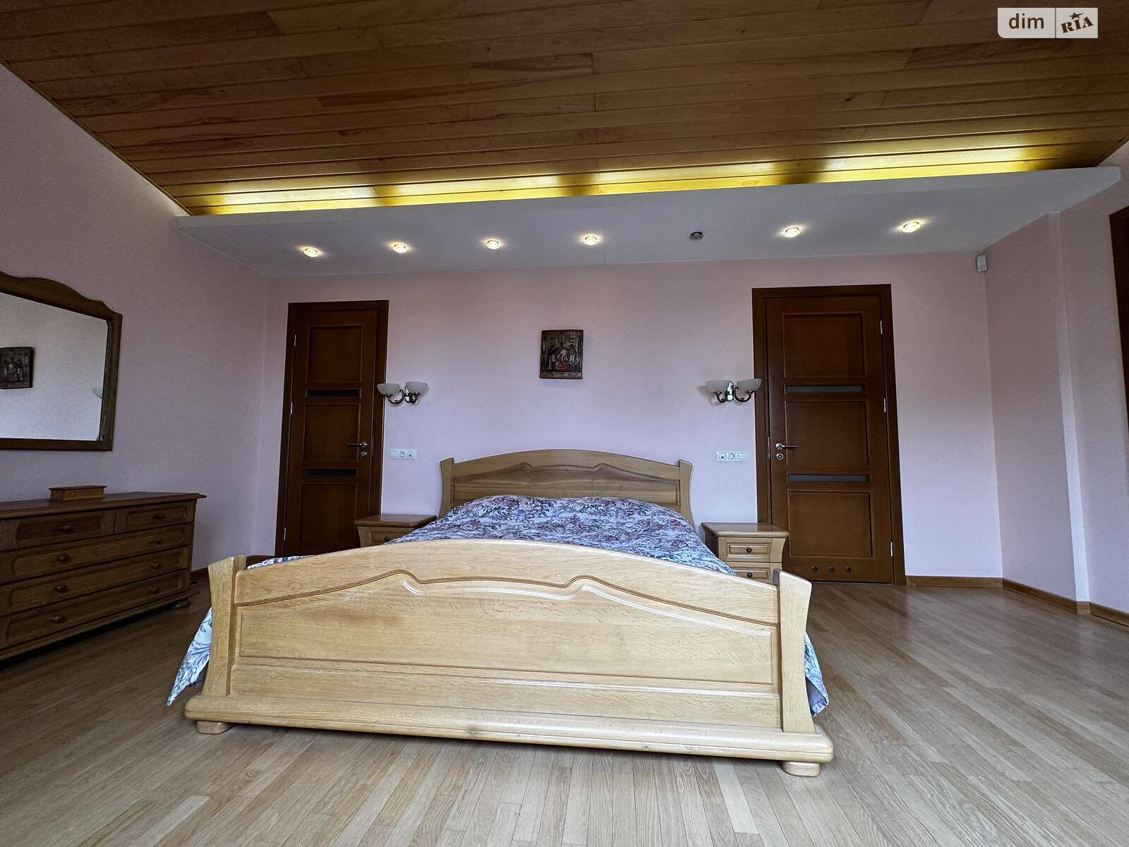 Продаж п`ятикімнатної квартири в Львові, на вул. Новаківського Олекси 8, район Центр фото 1 Продаж п`ятикімнатної квартири в Львові, на вул. Новаківського Олекси 8, район Центр фото 1