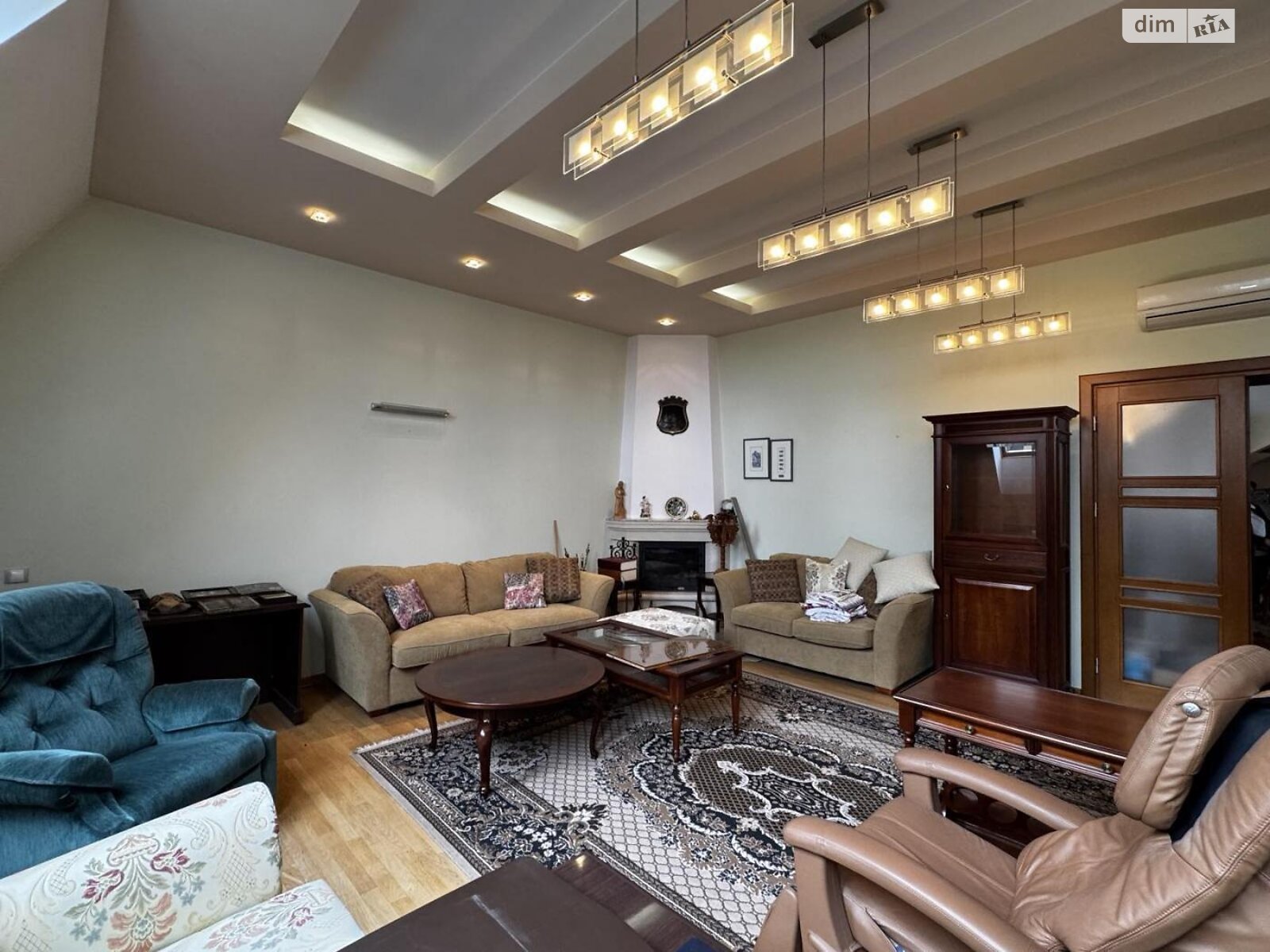 Продажа пятикомнатной квартиры в Львове, на ул. Новакивского Олексы 8, район Центр фото 1 Продажа пятикомнатной квартиры в Львове, на ул. Новакивского Олексы 8, район Центр фото 1