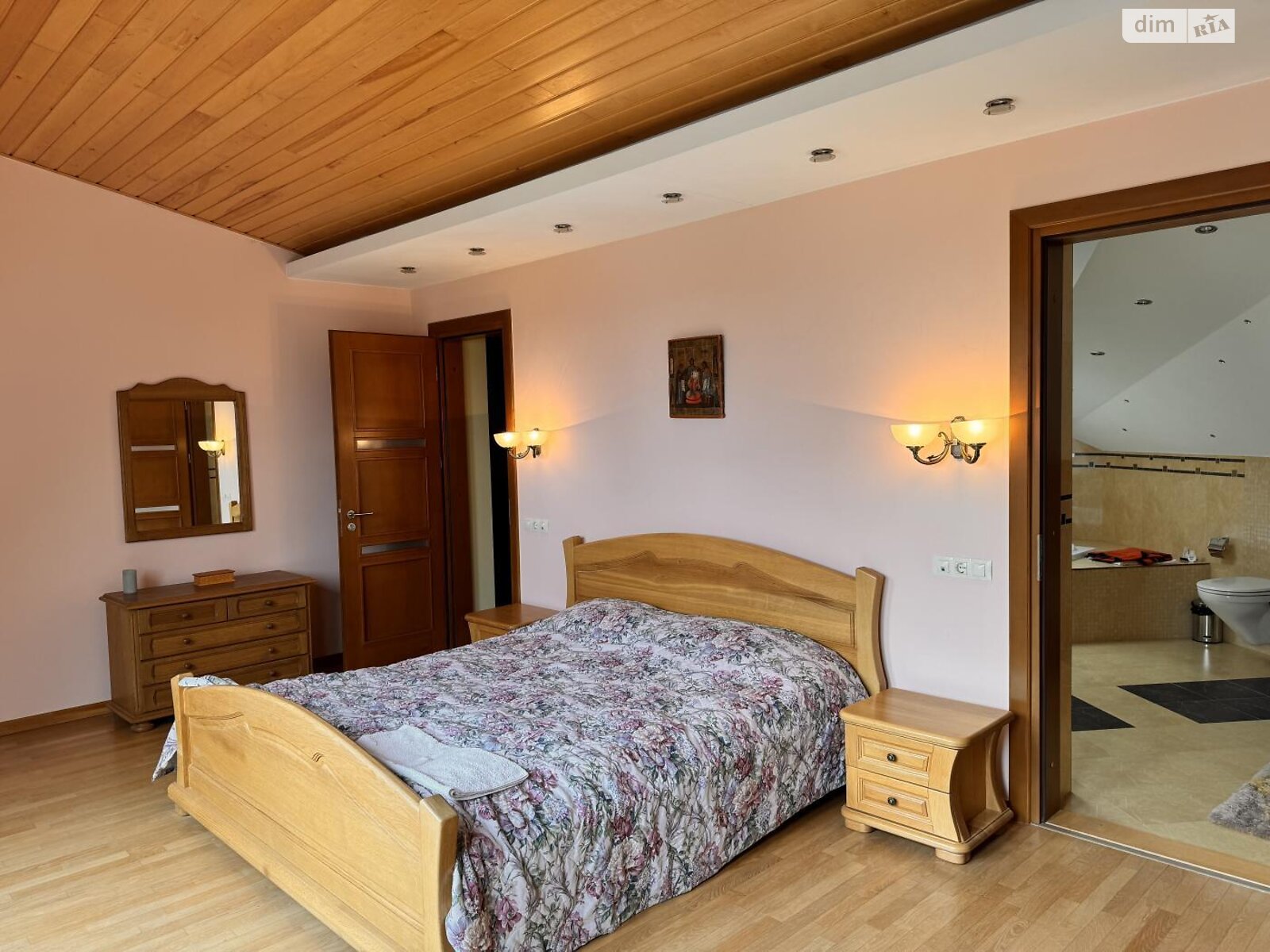 Продажа пятикомнатной квартиры в Львове, на ул. Новакивского Олексы 8, район Центр фото 1 Продажа пятикомнатной квартиры в Львове, на ул. Новакивского Олексы 8, район Центр фото 1