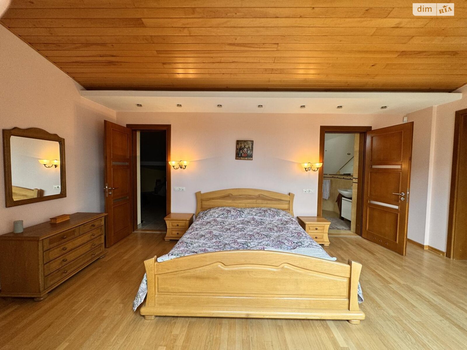 Продажа пятикомнатной квартиры в Львове, на ул. Новакивского Олексы 8, район Центр фото 1 Продажа пятикомнатной квартиры в Львове, на ул. Новакивского Олексы 8, район Центр фото 1