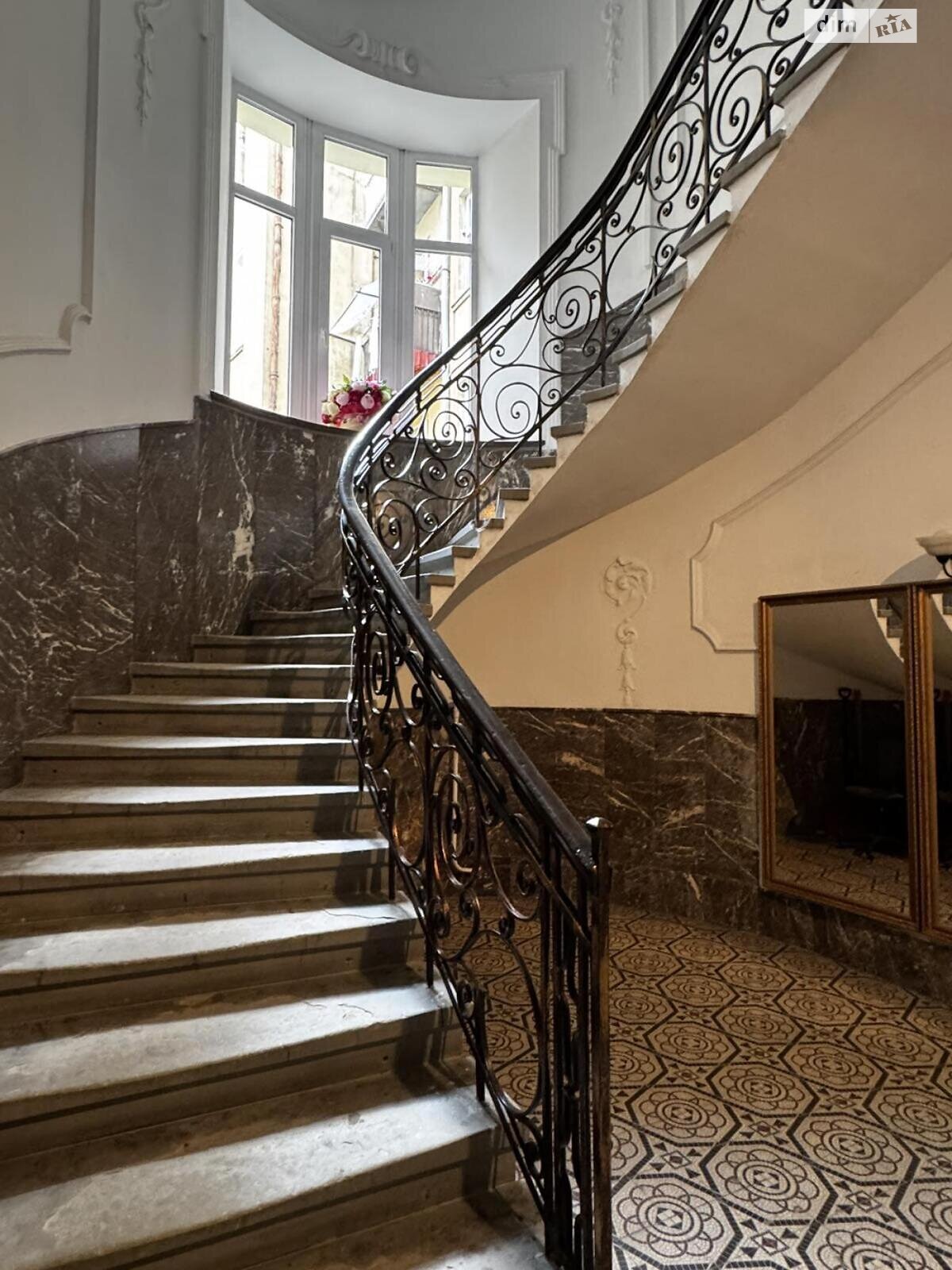 Продажа пятикомнатной квартиры в Львове, на ул. Новакивского Олексы 8, район Центр фото 1 Продажа пятикомнатной квартиры в Львове, на ул. Новакивского Олексы 8, район Центр фото 1