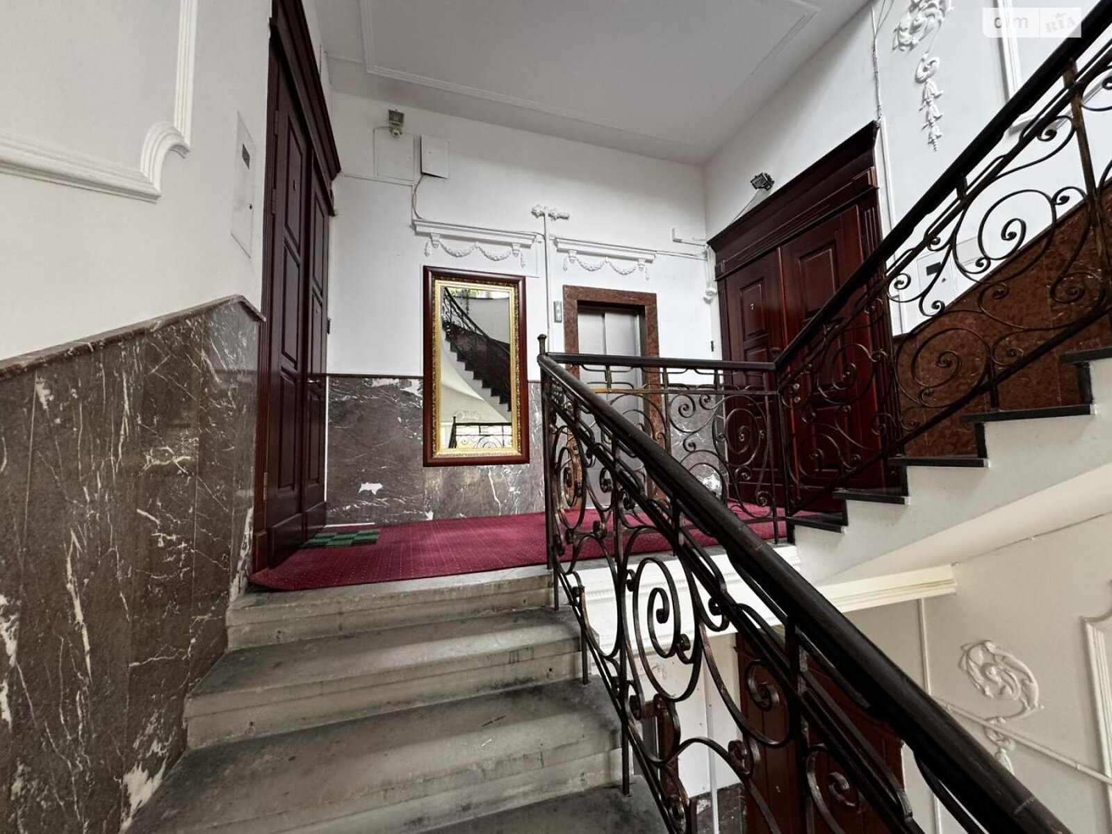 Продажа пятикомнатной квартиры в Львове, на ул. Новакивского Олексы 8, район Центр фото 1 Продажа пятикомнатной квартиры в Львове, на ул. Новакивского Олексы 8, район Центр фото 1