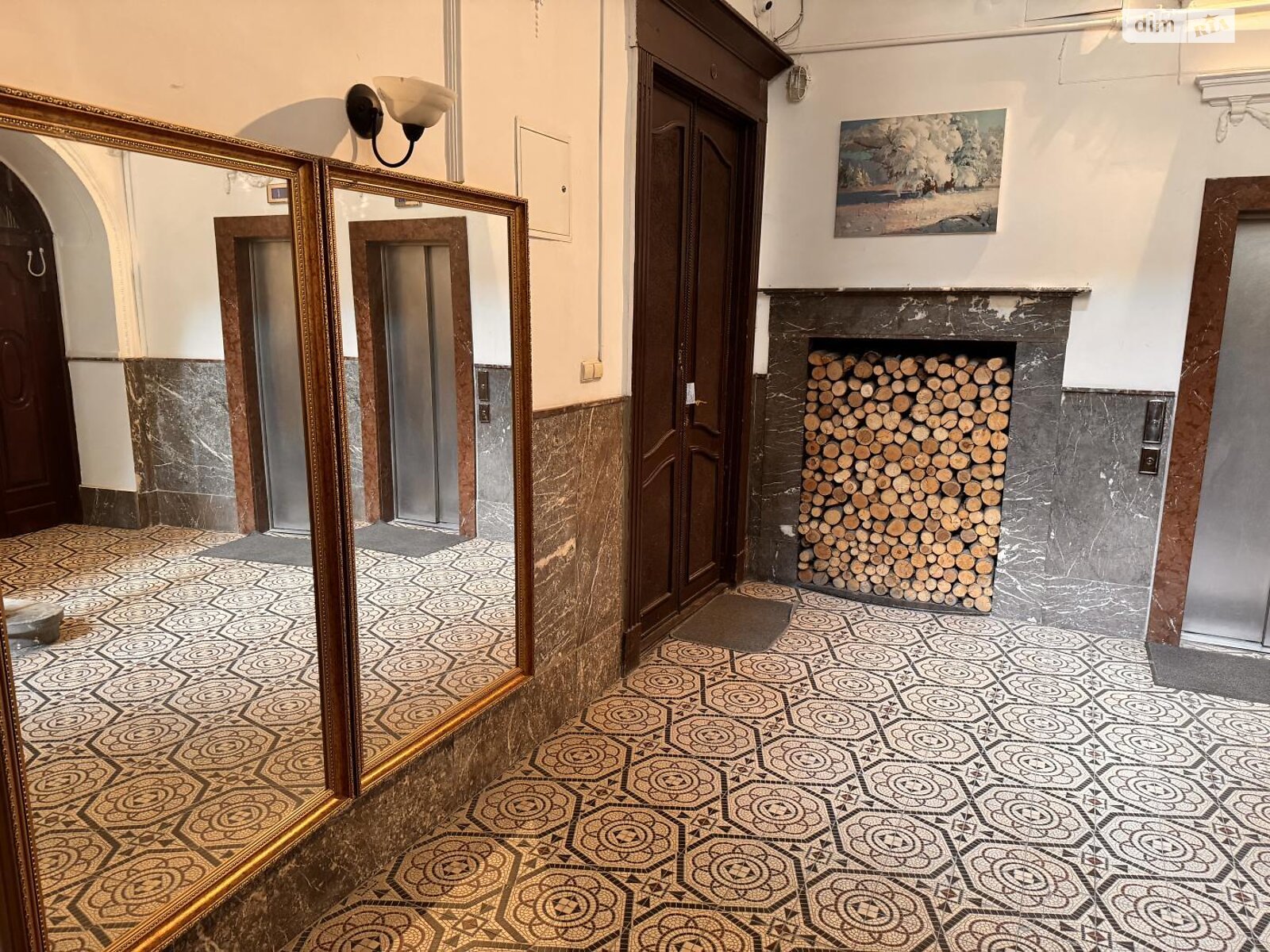 Продажа пятикомнатной квартиры в Львове, на ул. Новакивского Олексы 8, район Центр фото 1 Продажа пятикомнатной квартиры в Львове, на ул. Новакивского Олексы 8, район Центр фото 1