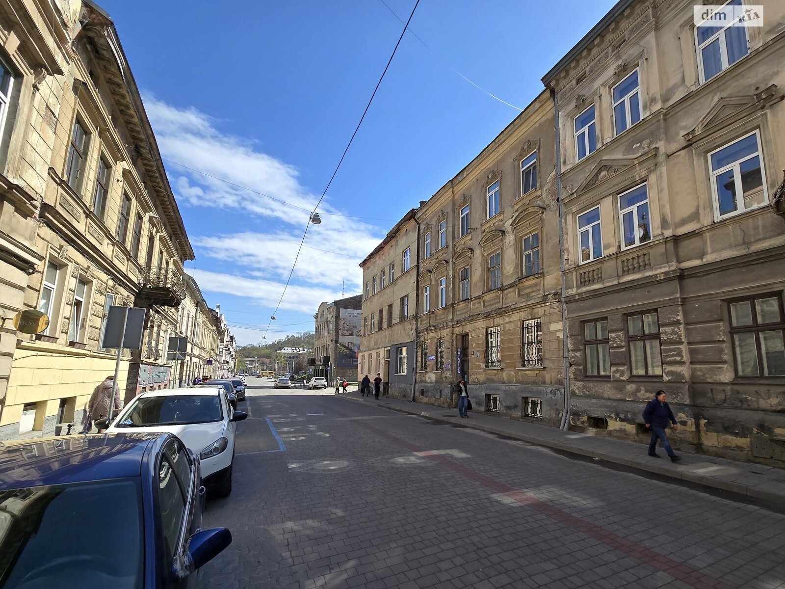 Продаж двокімнатної квартири в Львові, на вул. Під Дубом, район Центр фото 1 Продаж двокімнатної квартири в Львові, на вул. Під Дубом, район Центр фото 1