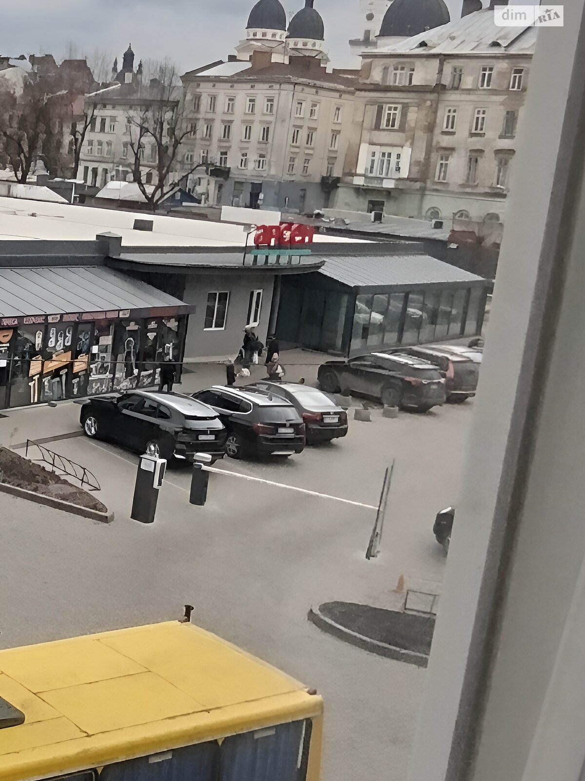 Продаж двокімнатної квартири в Львові, на пл. Різні, район Центр фото 1 Продаж двокімнатної квартири в Львові, на пл. Різні, район Центр фото 1