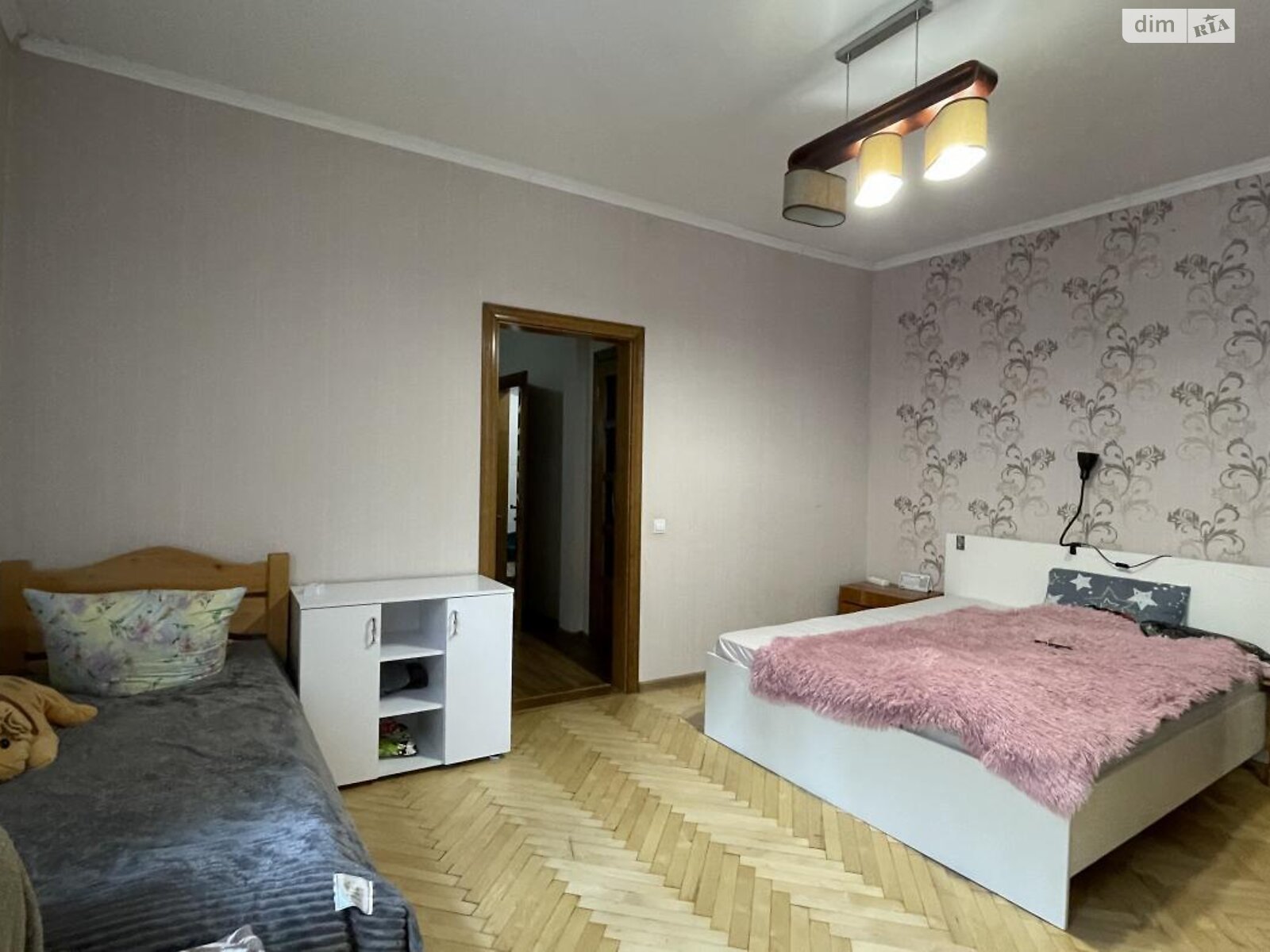 Продаж двокімнатної квартири в Львові, на вул. Джерельна 34, район Центр фото 1 Продаж двокімнатної квартири в Львові, на вул. Джерельна 34, район Центр фото 1