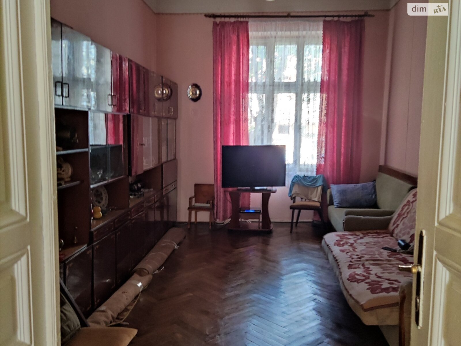 Продажа четырехкомнатной квартиры в Львове, на ул. Руставели Шота 34, район Центр фото 1 Продажа четырехкомнатной квартиры в Львове, на ул. Руставели Шота 34, район Центр фото 1