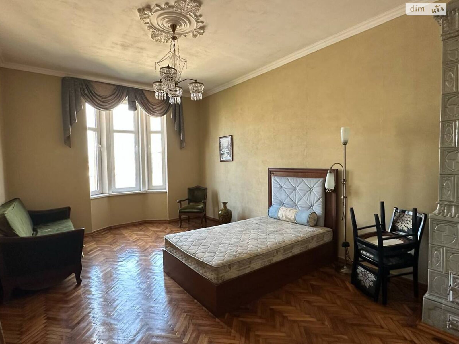 Продажа двухкомнатной квартиры в Львове, на ул. Шептицких 17, район Центр фото 1 Продажа двухкомнатной квартиры в Львове, на ул. Шептицких 17, район Центр фото 1