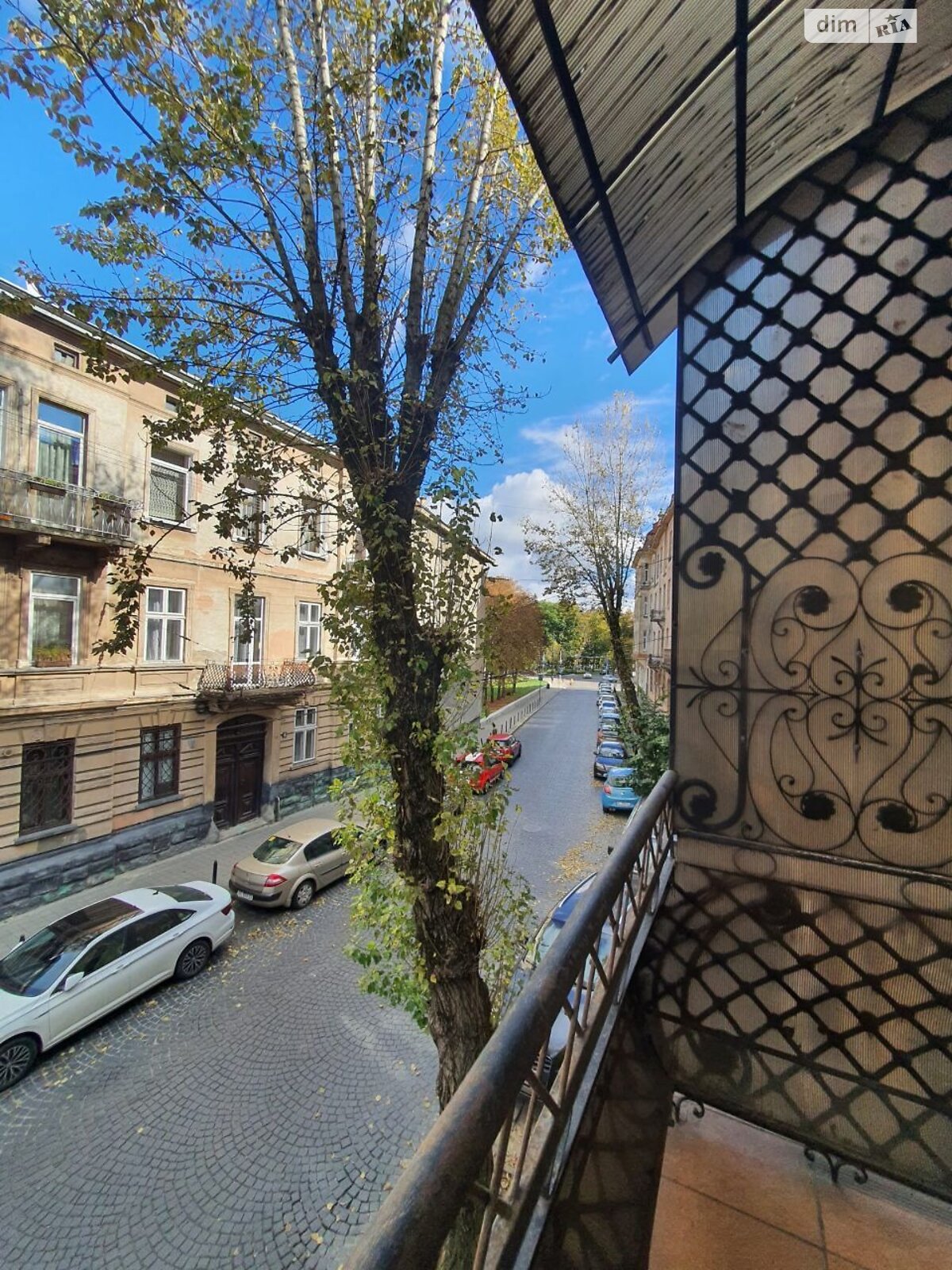 Продажа двухкомнатной квартиры в Львове, на ул. Шептицких, район Центр фото 1 Продажа двухкомнатной квартиры в Львове, на ул. Шептицких, район Центр фото 1