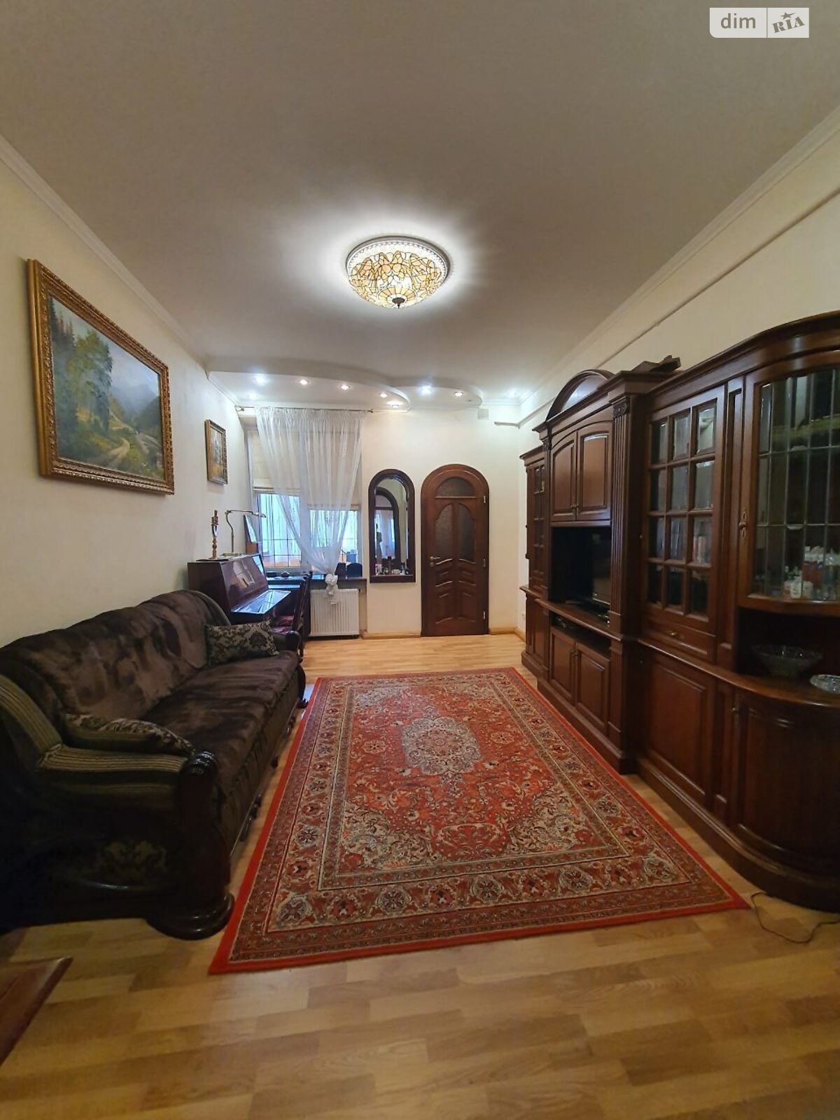 Продажа двухкомнатной квартиры в Львове, на ул. Шептицких, район Центр фото 1 Продажа двухкомнатной квартиры в Львове, на ул. Шептицких, район Центр фото 1