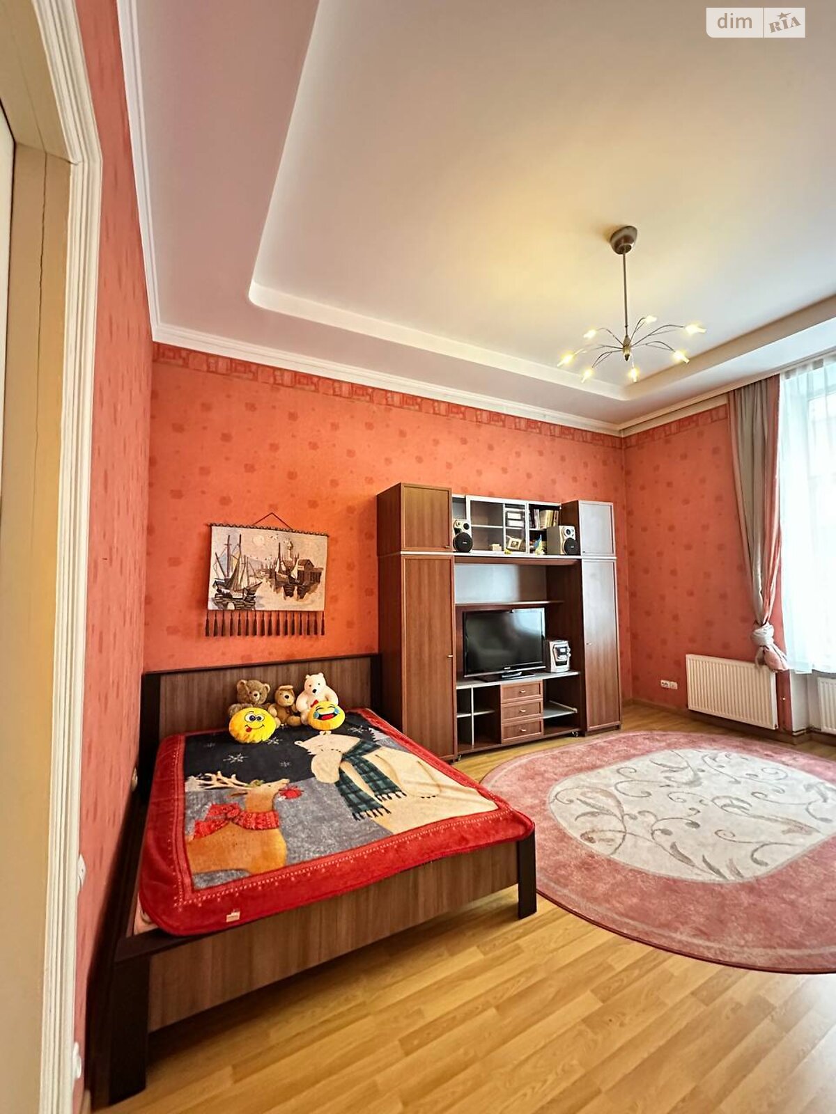 Продажа трехкомнатной квартиры в Львове, на просп. Шевченко, район Центр фото 1