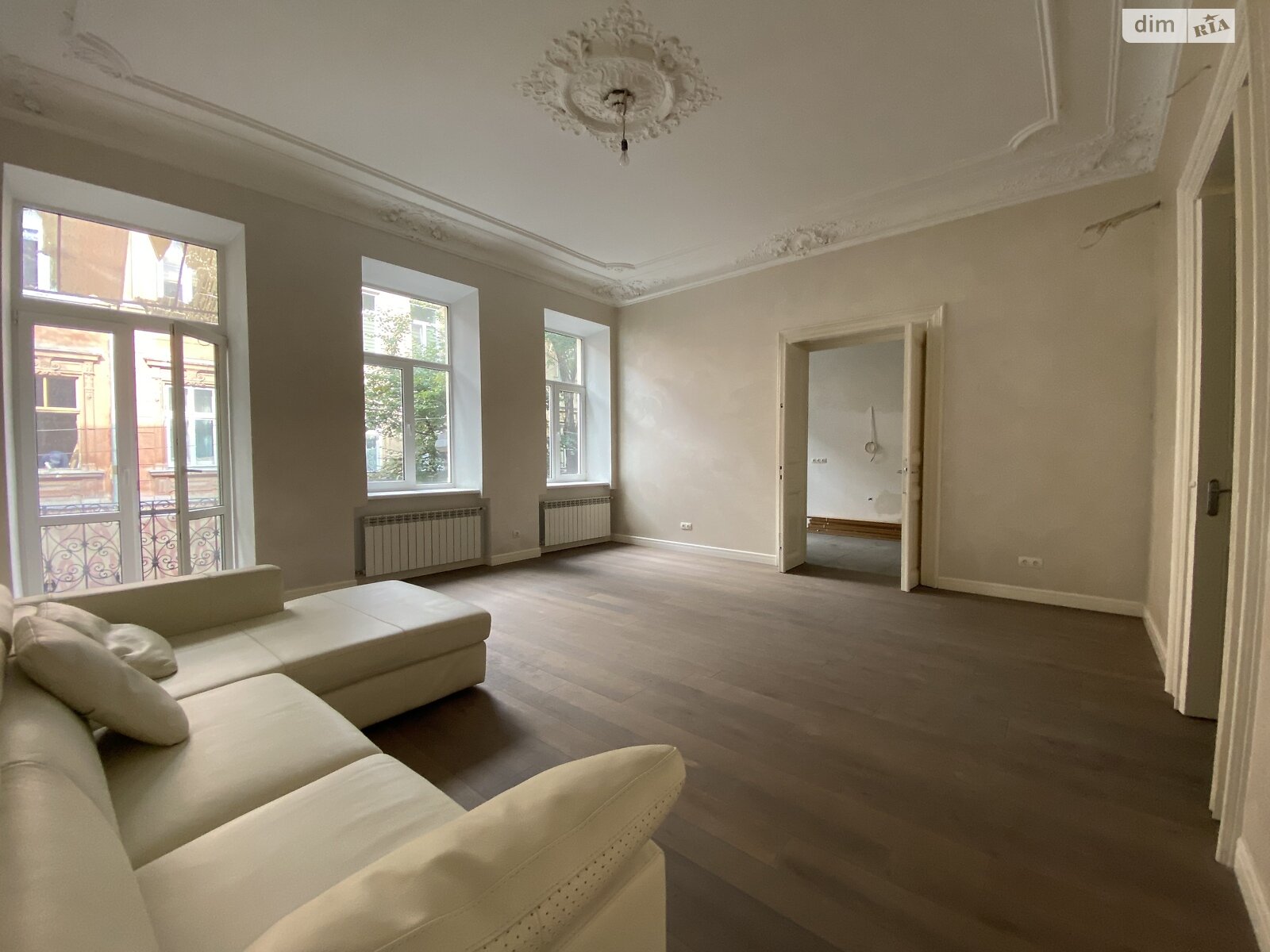 Продажа двухкомнатной квартиры в Львове, на ул. Шопена, район Центр фото 1 Продажа двухкомнатной квартиры в Львове, на ул. Шопена, район Центр фото 1