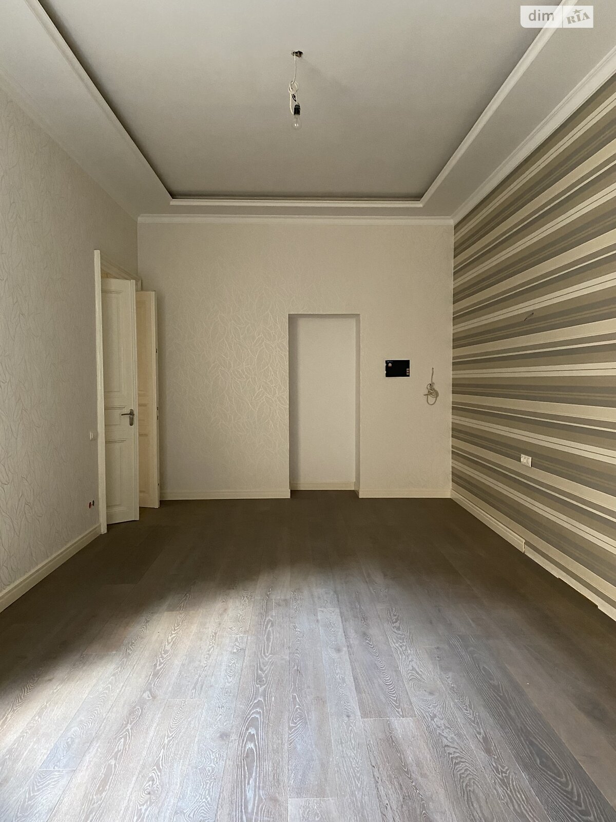 Продажа двухкомнатной квартиры в Львове, на ул. Шопена, район Центр фото 1 Продажа двухкомнатной квартиры в Львове, на ул. Шопена, район Центр фото 1