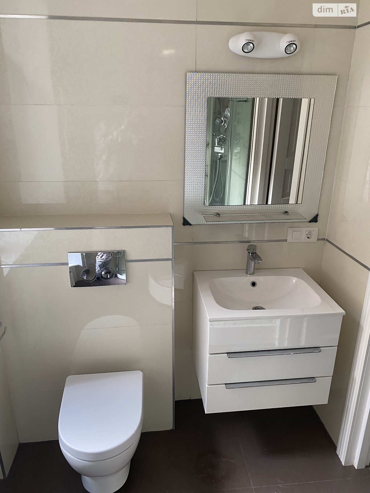 Продажа двухкомнатной квартиры в Львове, на ул. Шопена, район Центр фото 1 Продажа двухкомнатной квартиры в Львове, на ул. Шопена, район Центр фото 1