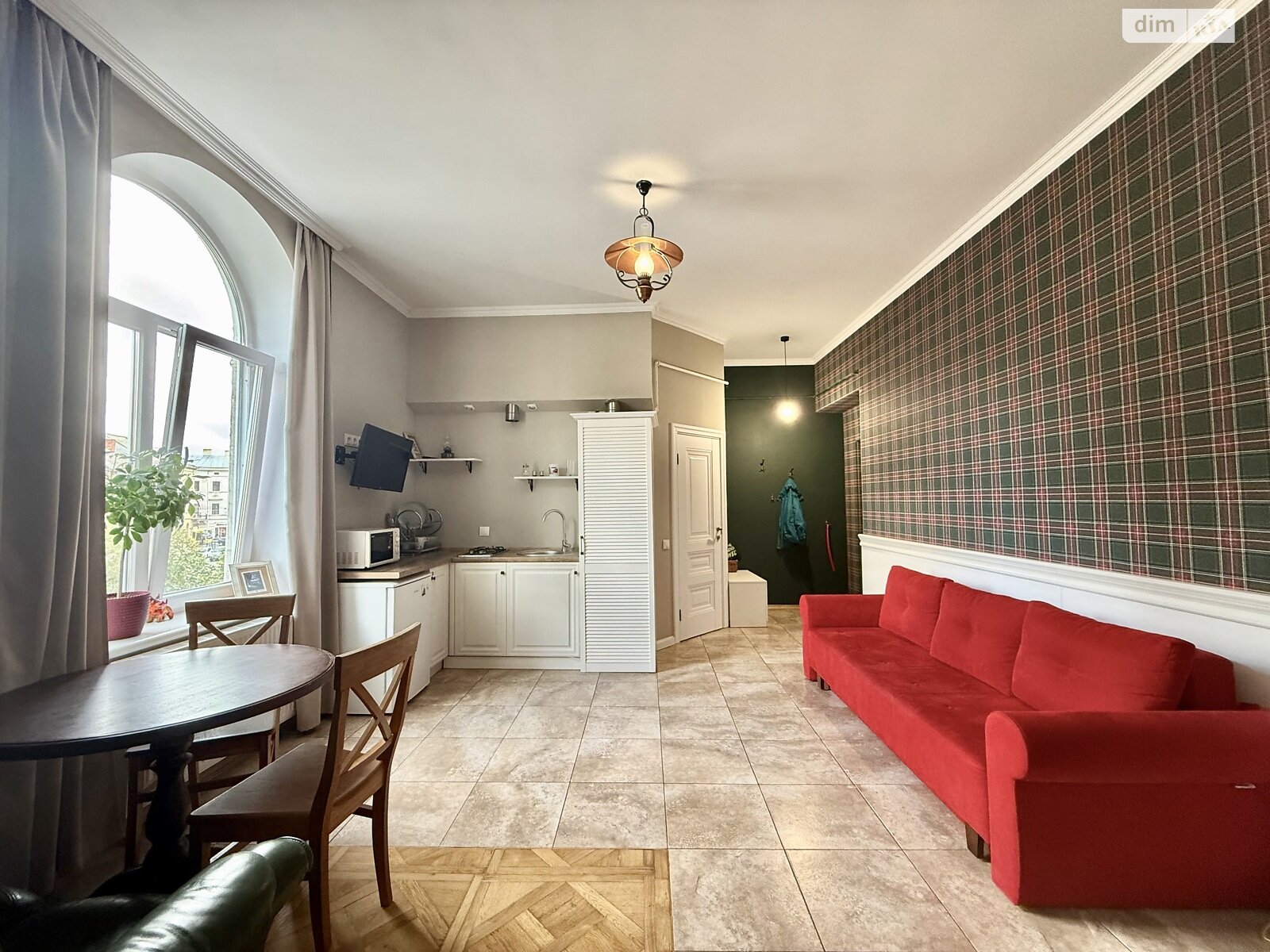 Продажа двухкомнатной квартиры в Львове, на пл. Соборная 17, район Центр фото 1 Продажа двухкомнатной квартиры в Львове, на пл. Соборная 17, район Центр фото 1